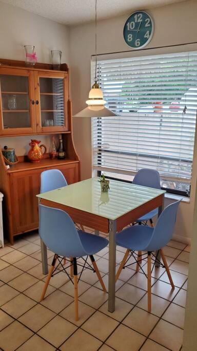 Beach Lake Paradise - Super Location! view 5