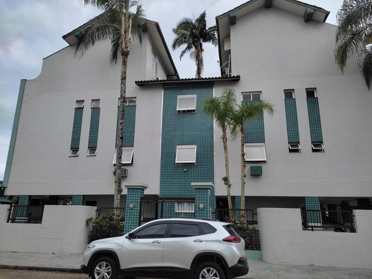 Apartamento Praia Grande Ubatuba 300mt da Praia