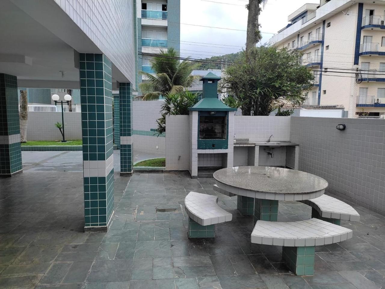 Apartamento Praia Grande Ubatuba 300mt da Praia