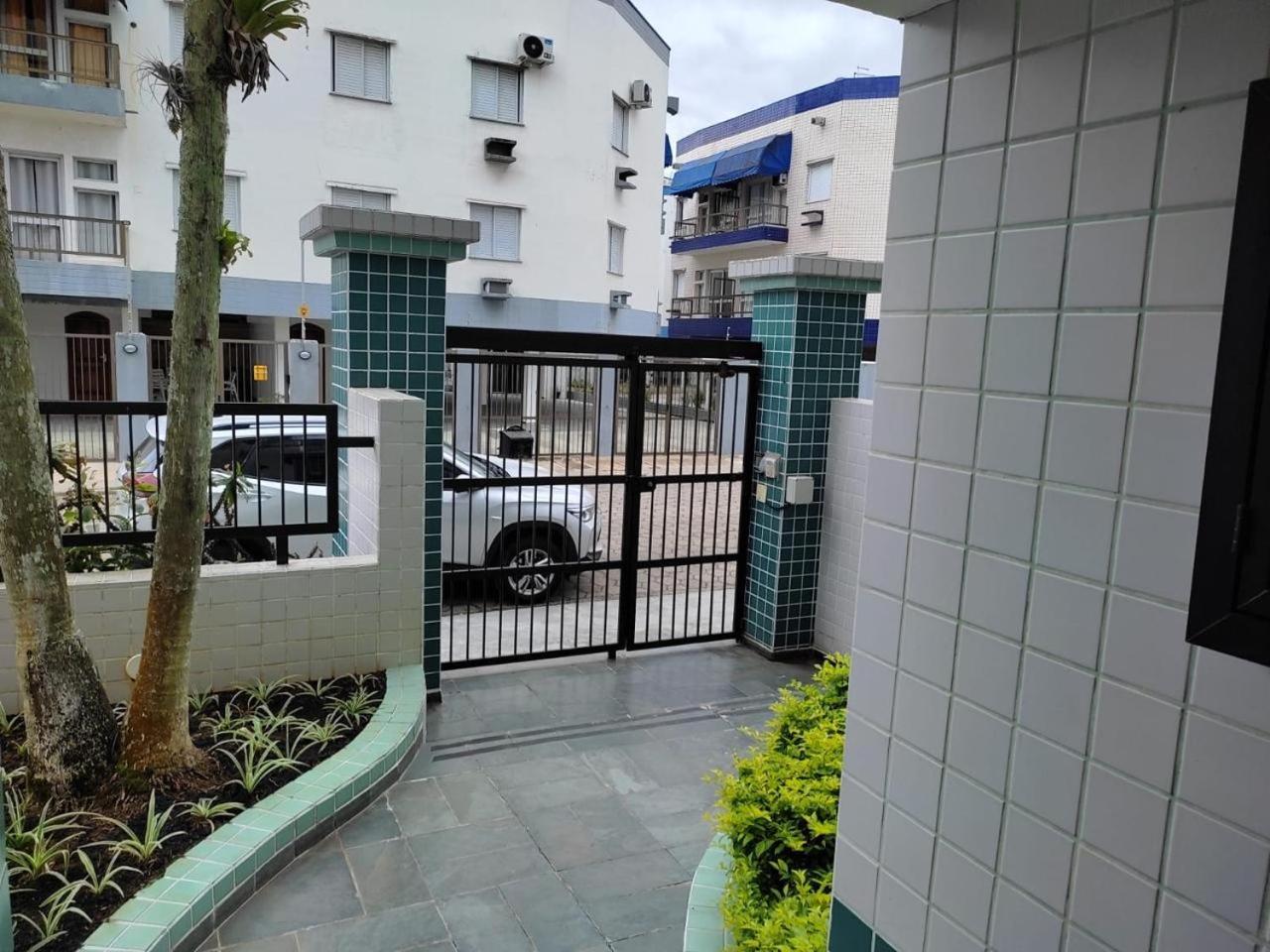 Apartamento Praia Grande Ubatuba 300mt da Praia