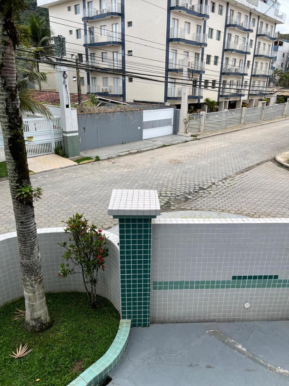 Apartamento Praia Grande Ubatuba 300mt da Praia