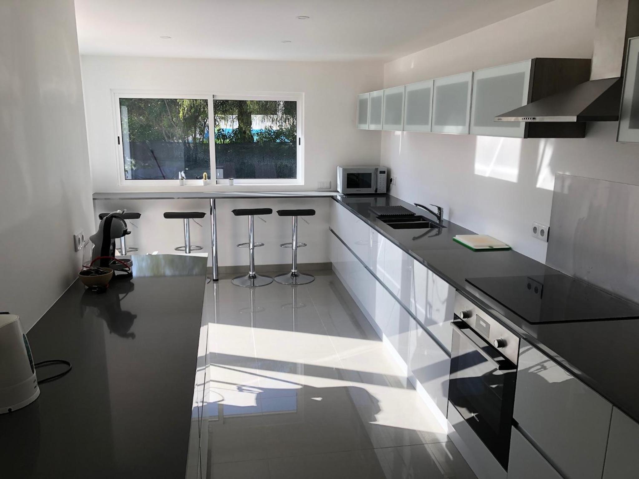 4 Bedroom Villa with Heated Pool close to Old Village view 2