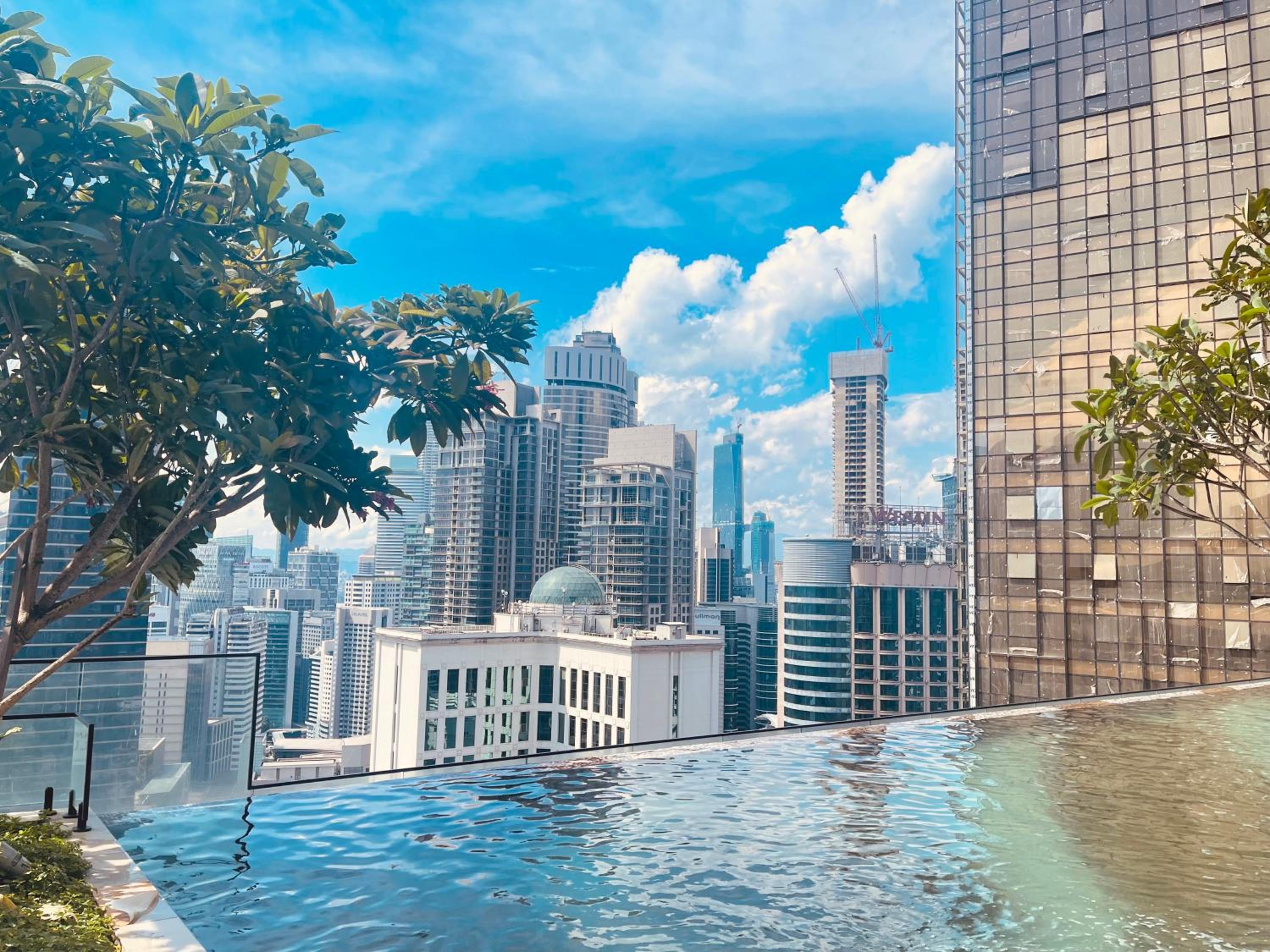AXON RESIDENCE AT BUKIT BiNTANG KUALA LAMPUR