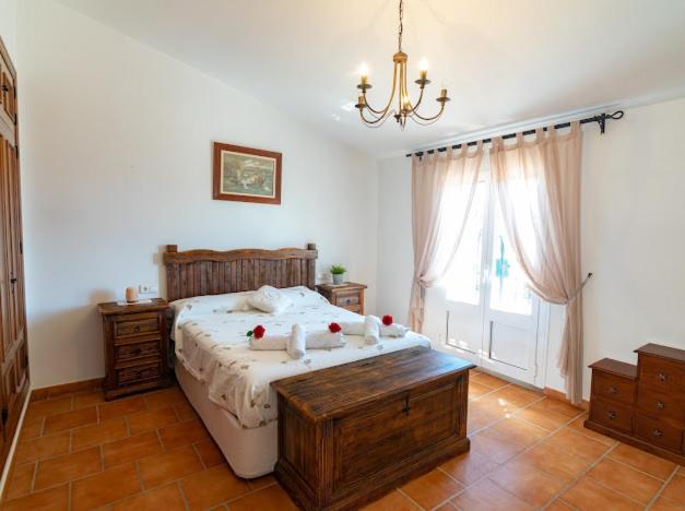Villa Petra Casa RuRal Piscina parking especial grupos