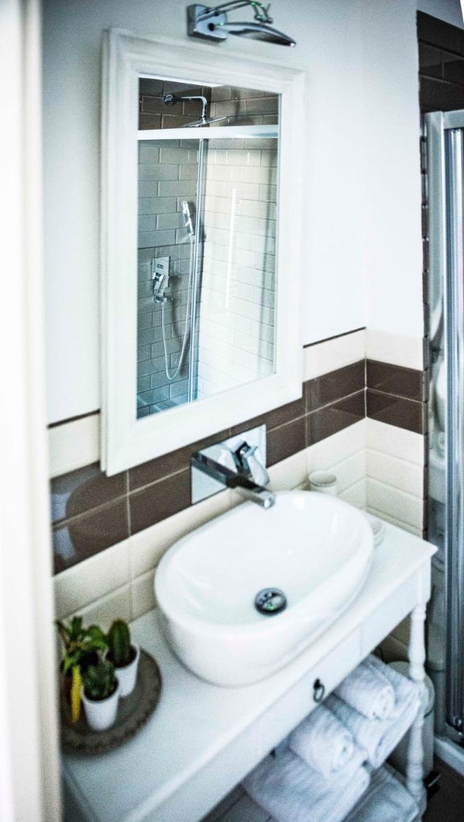 Adelina Guesthouse