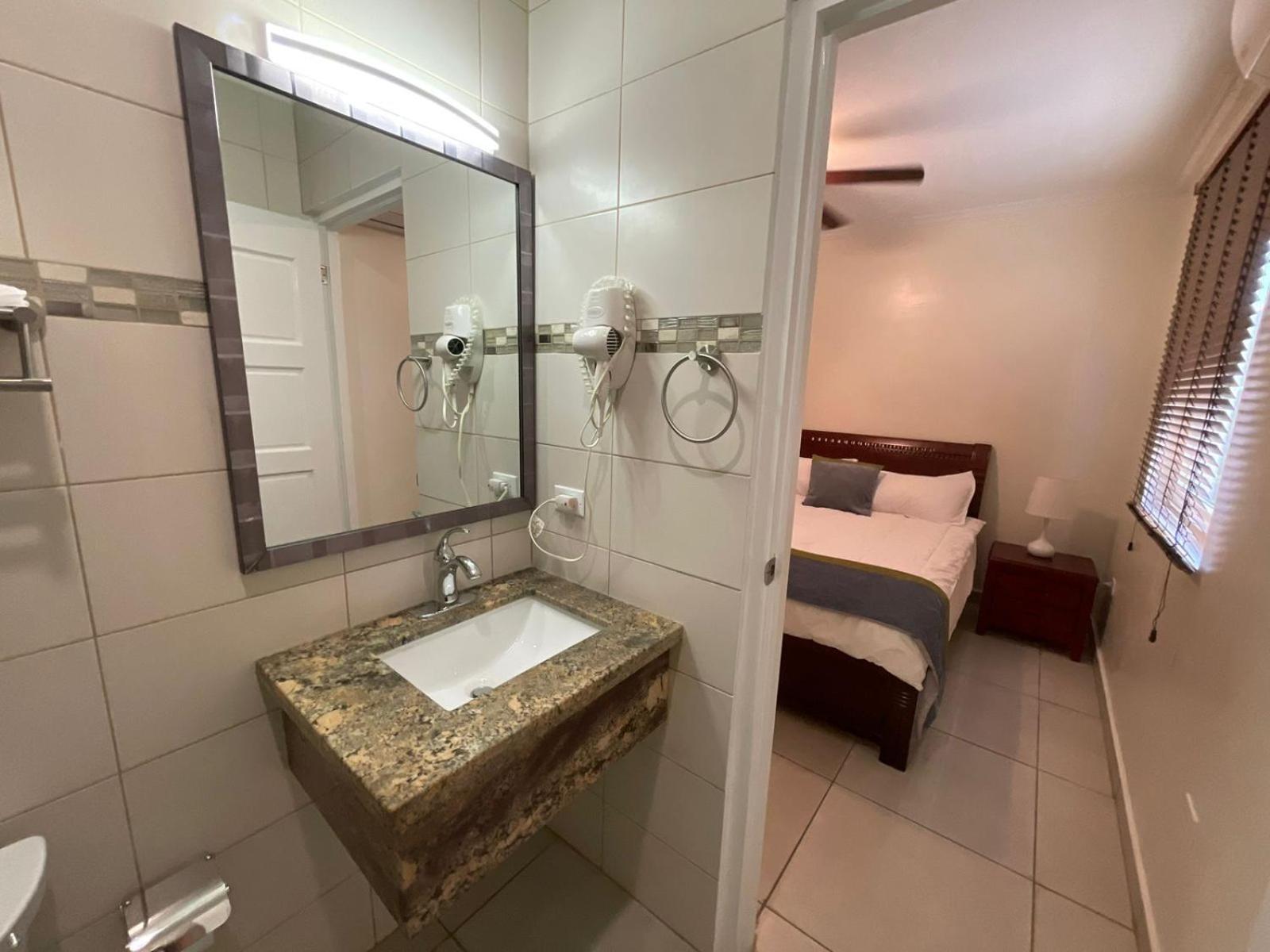 Eagle Bliss The Pearl Aruba
