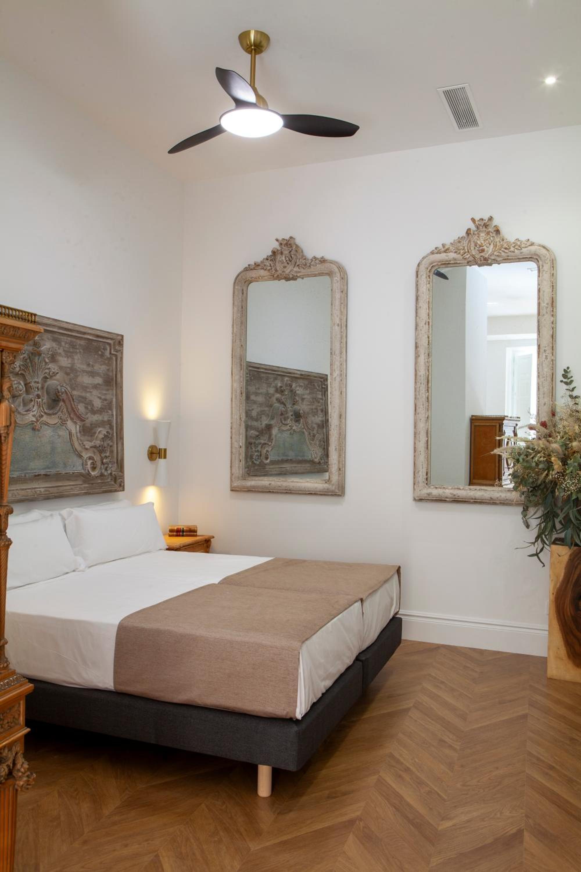 Pries Homes - Center Beach