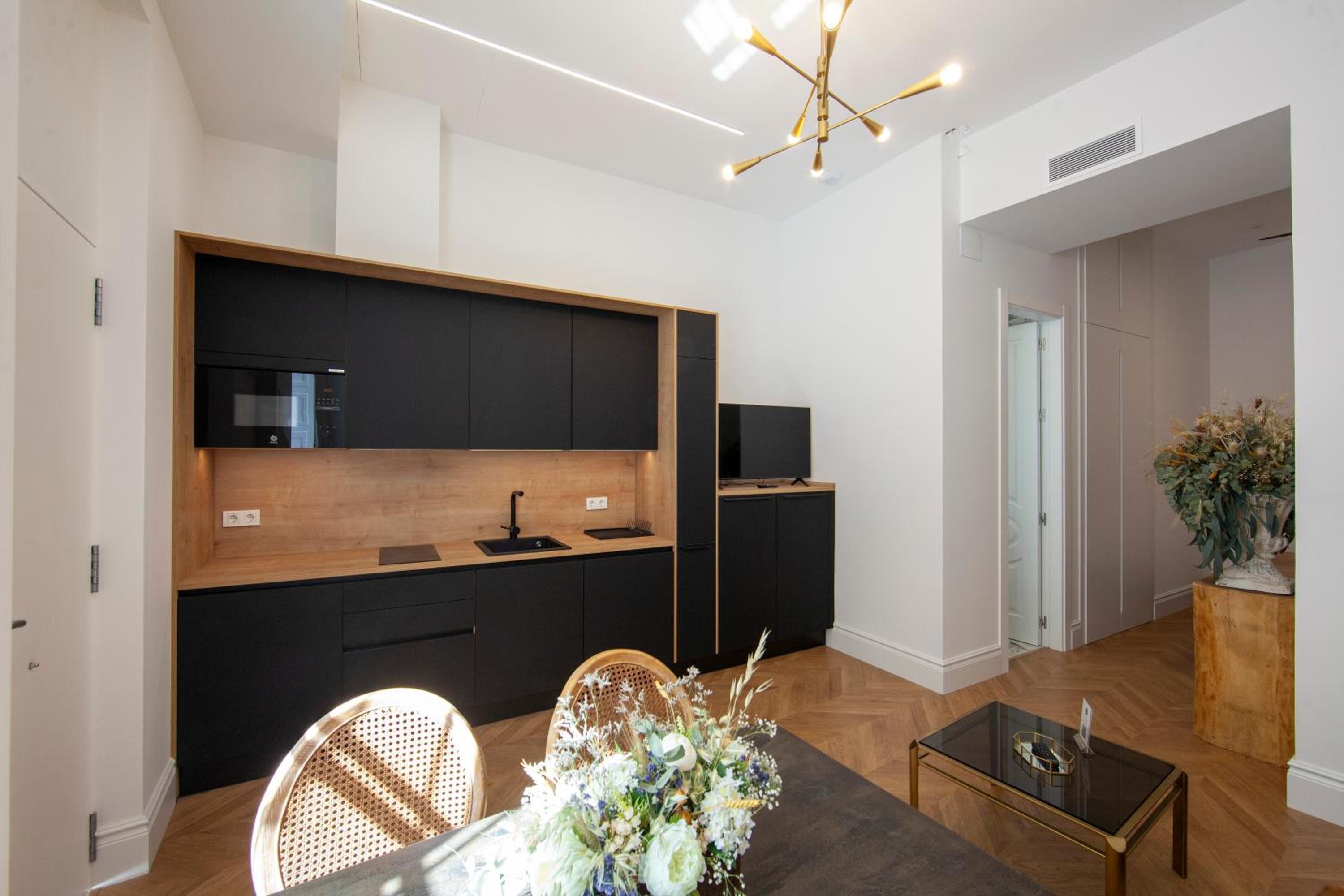 Pries Homes - Center Beach
