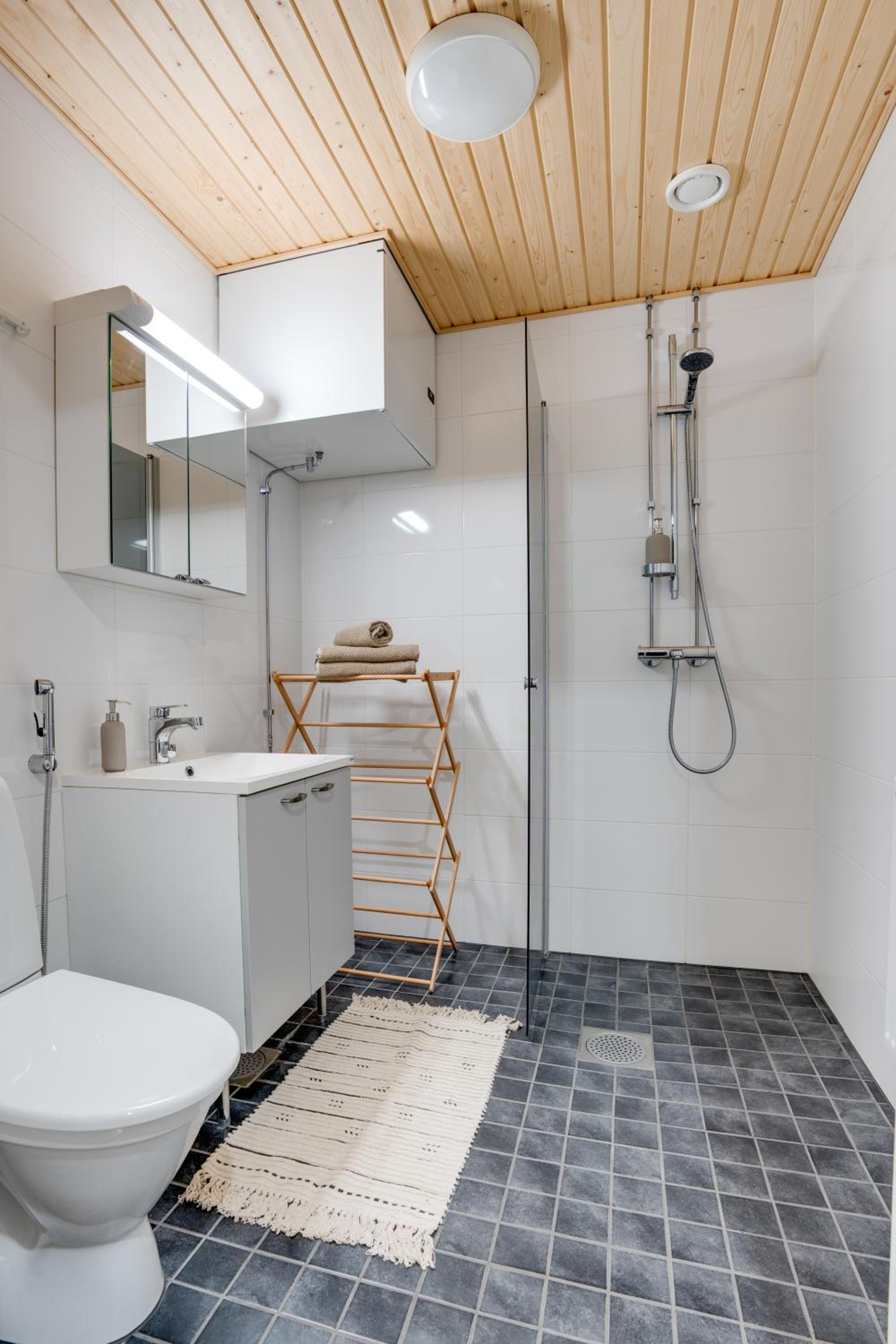 Kaira Apartment