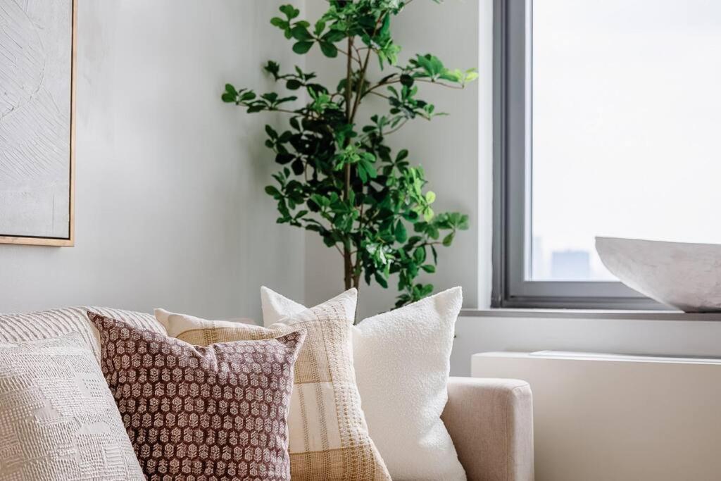 City Views, Modern NYC Oasis Retreat