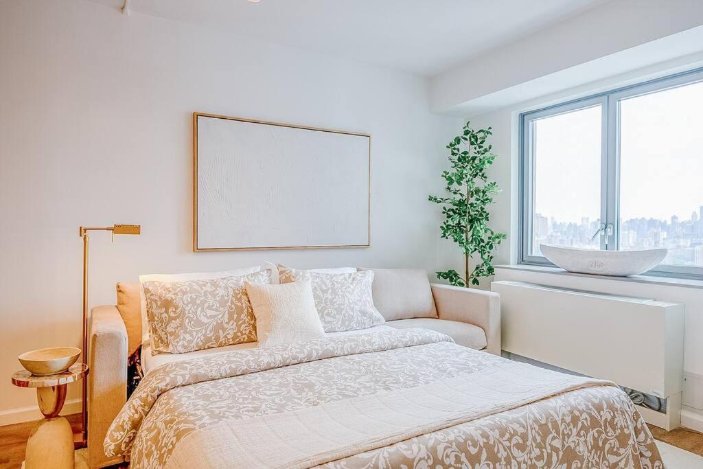 City Views, Modern NYC Oasis Retreat
