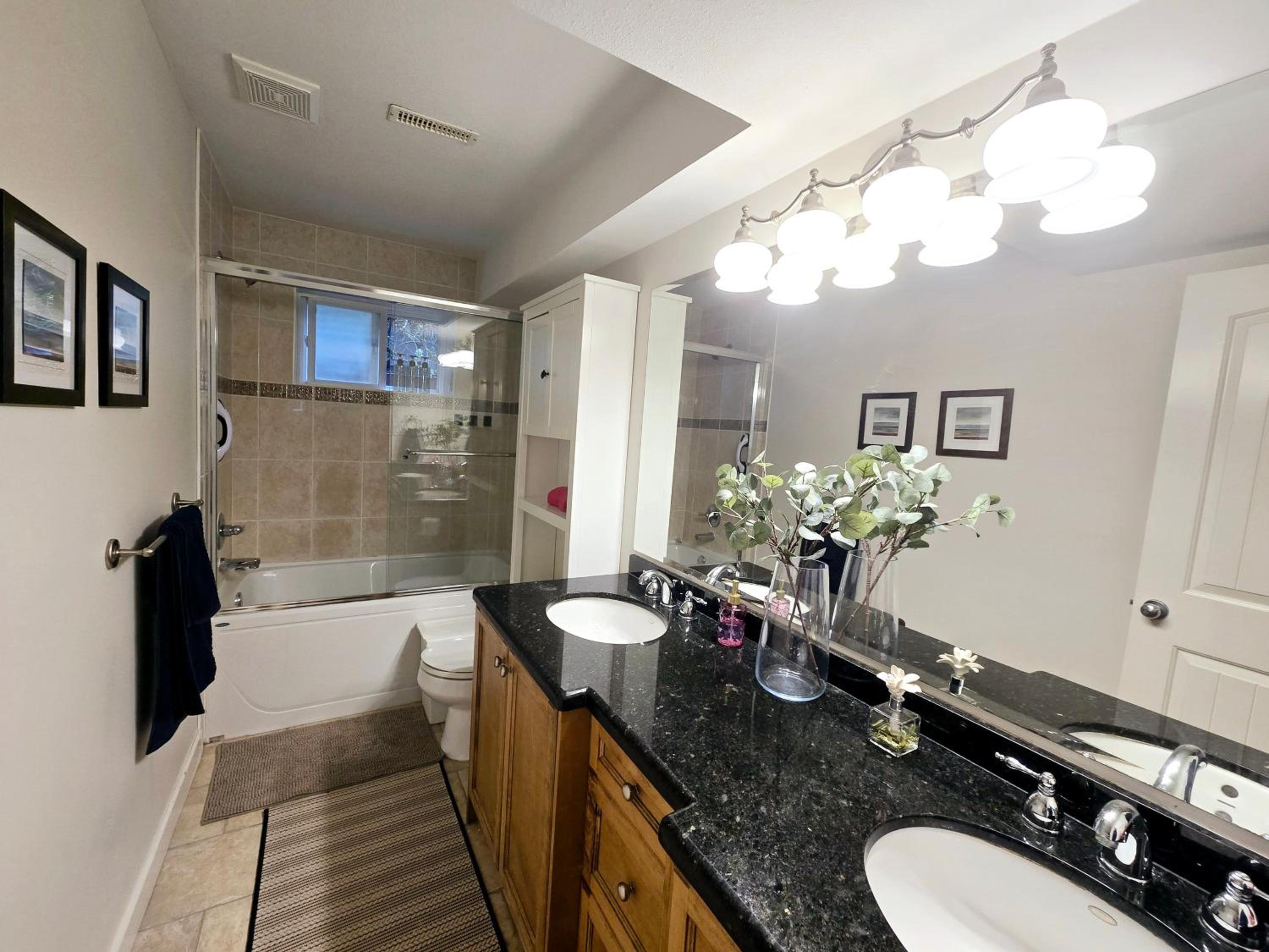 3-bedroom suite near golf course