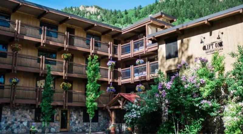 Aspen 2 Bedroom Condo At The Base Of Aspen Mountain, Next To Lift 1A view 5