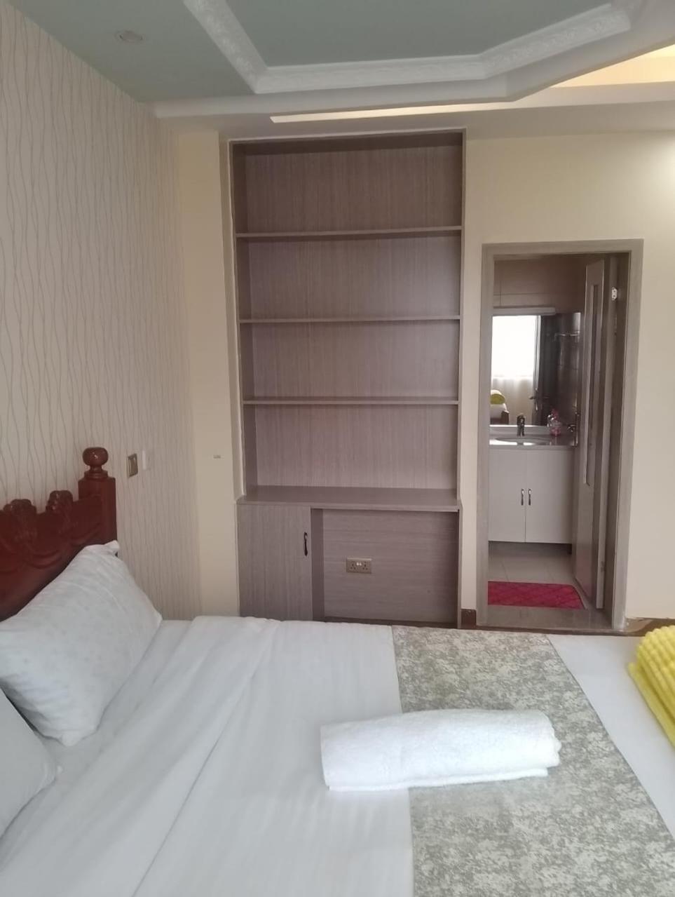 Palatial 3 bedroom at crest park apartments view 2