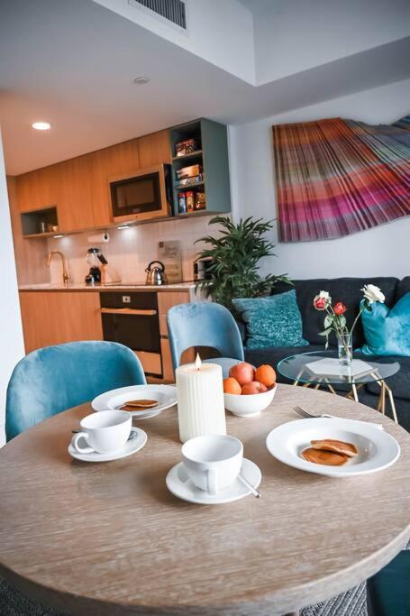 Miami Sky Luxury 27th Floor, Waterfront Balcony, Panoramic View & City Lights , Resort Pool,Gym,Spa Restaurants