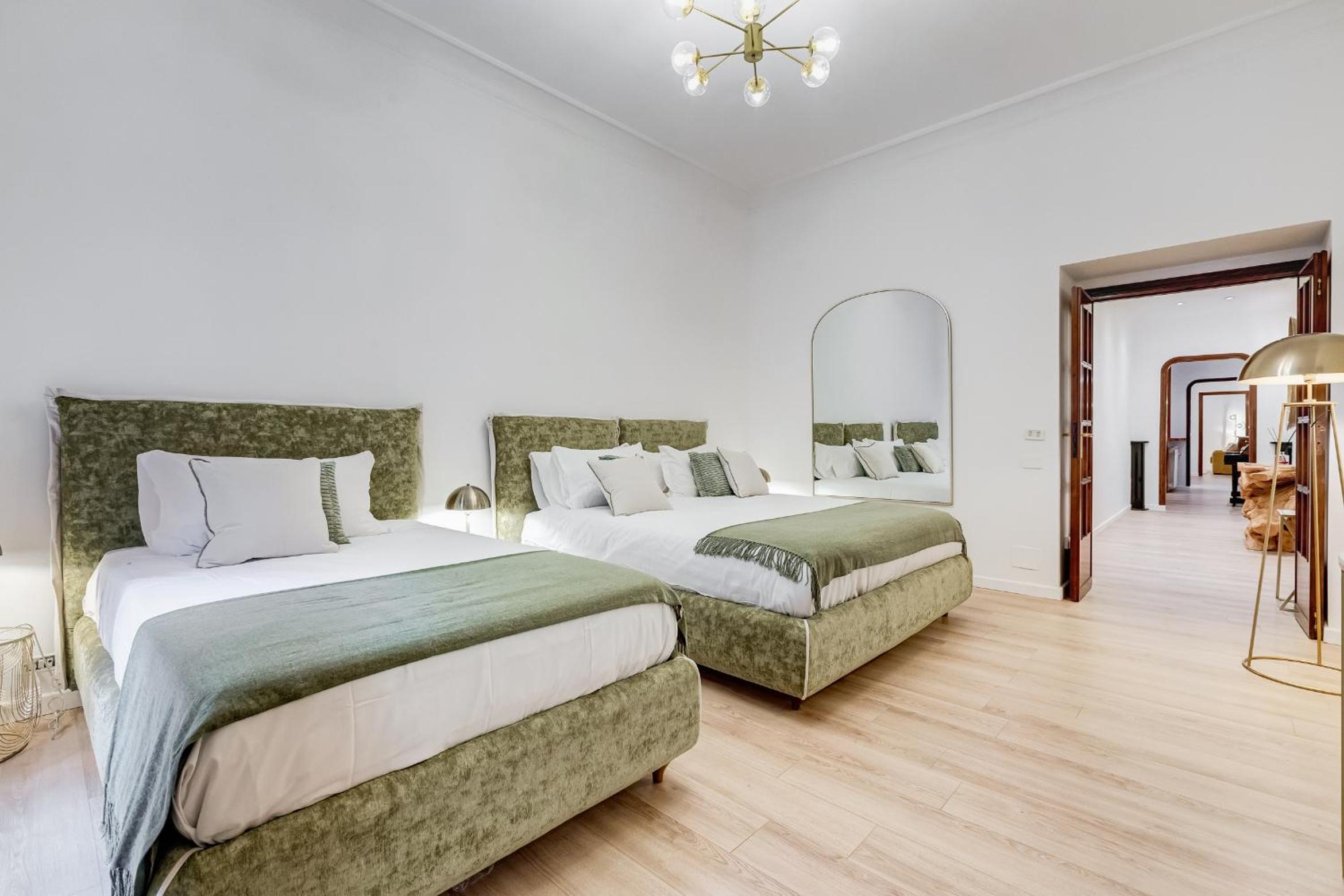 NEW Vatican BIG apartment - ROMEDREAMHOME