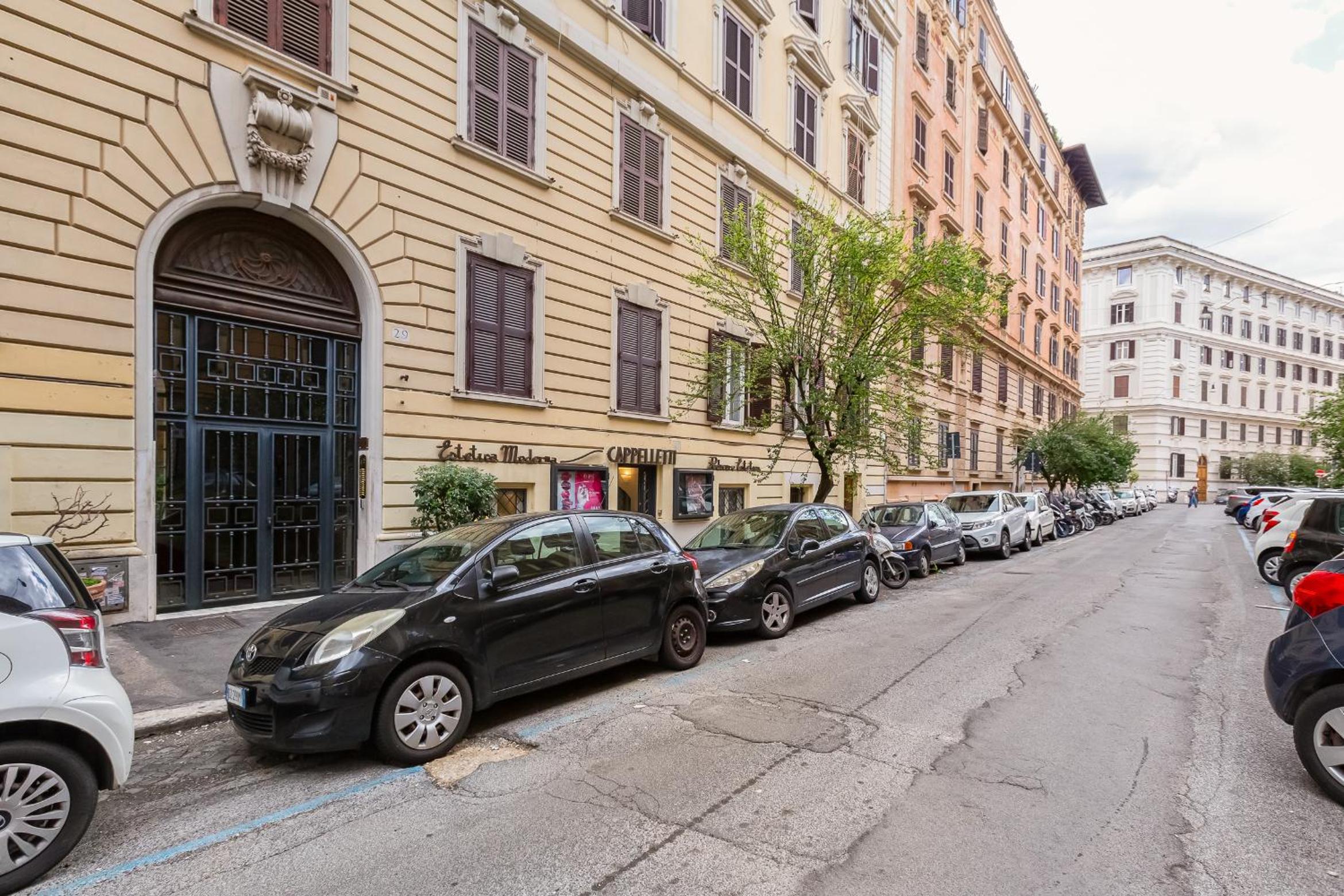 NEW Vatican BIG apartment - ROMEDREAMHOME