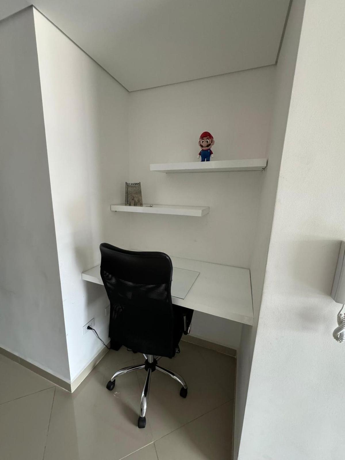 Modern 3 Bedroom Apartment with balcony