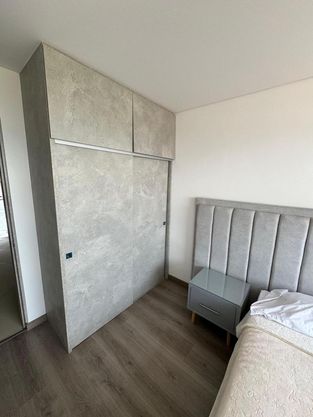 Modern 3 Bedroom Apartment with balcony