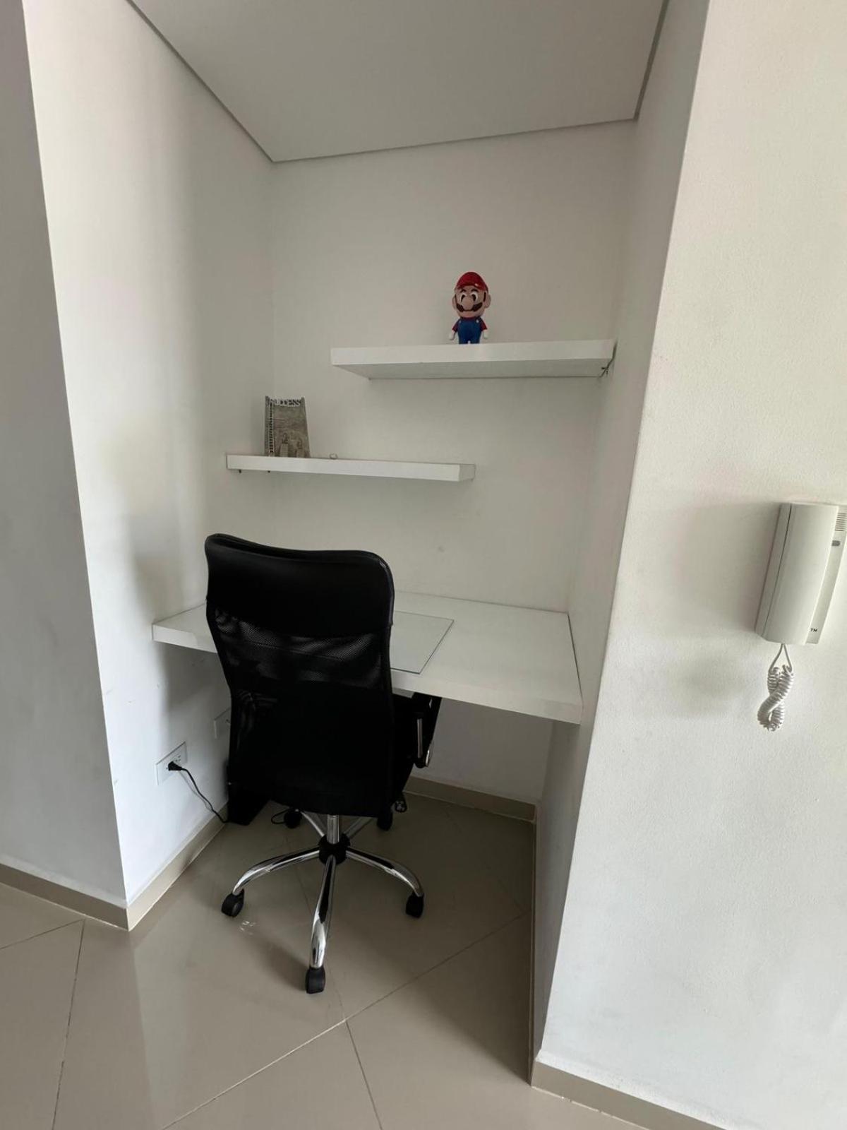 Modern 3 Bedroom Apartment with balcony