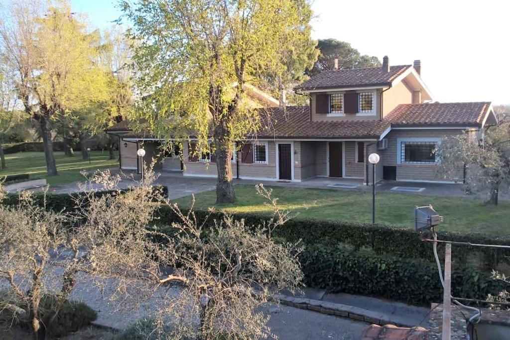 Rome, Villa Anna in the countryside private pool view 5