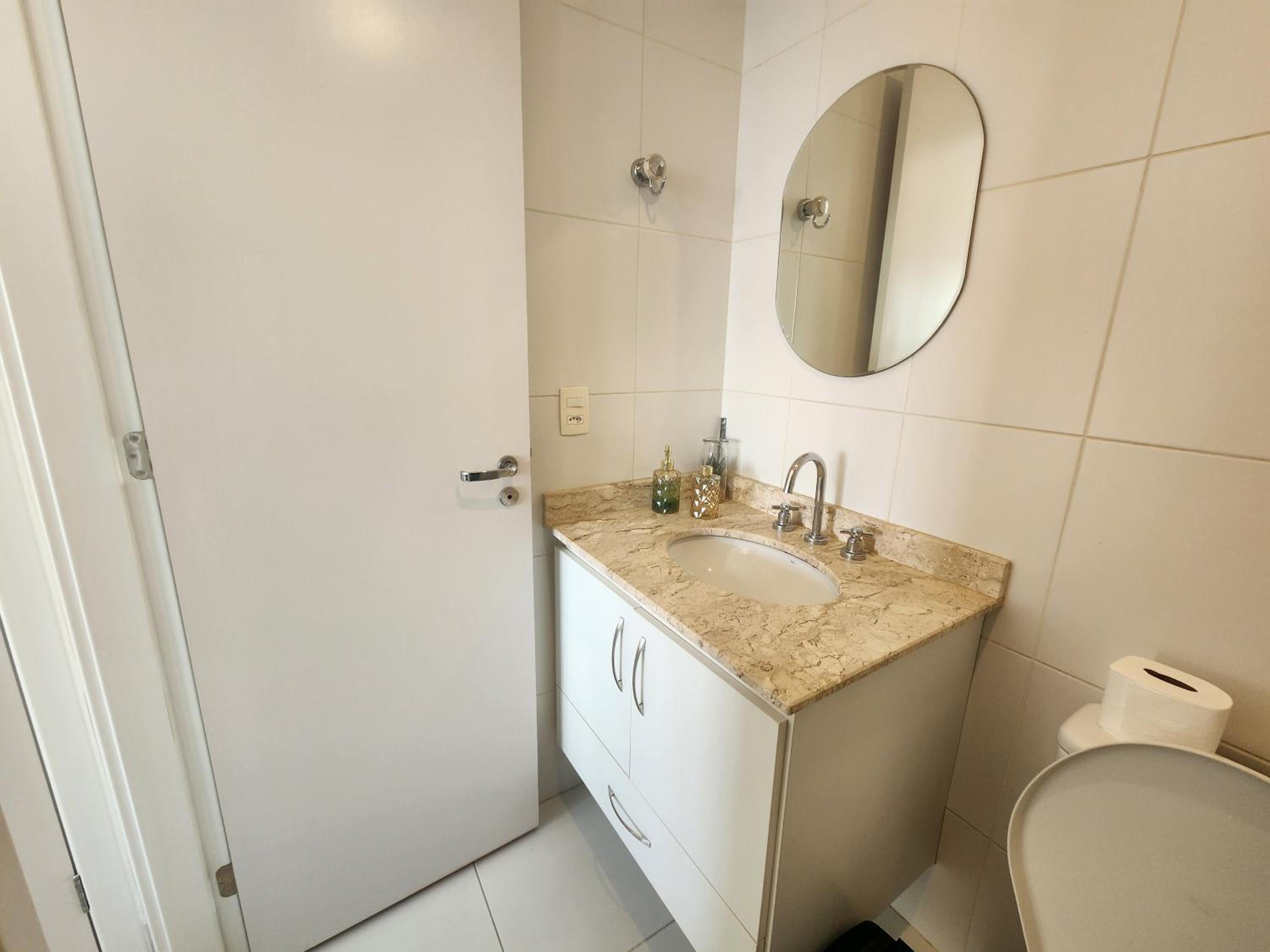 FLAT COMPLETO no METRÔ SANTA CECILIA com PISCINA - SAUNA - GARAGEM