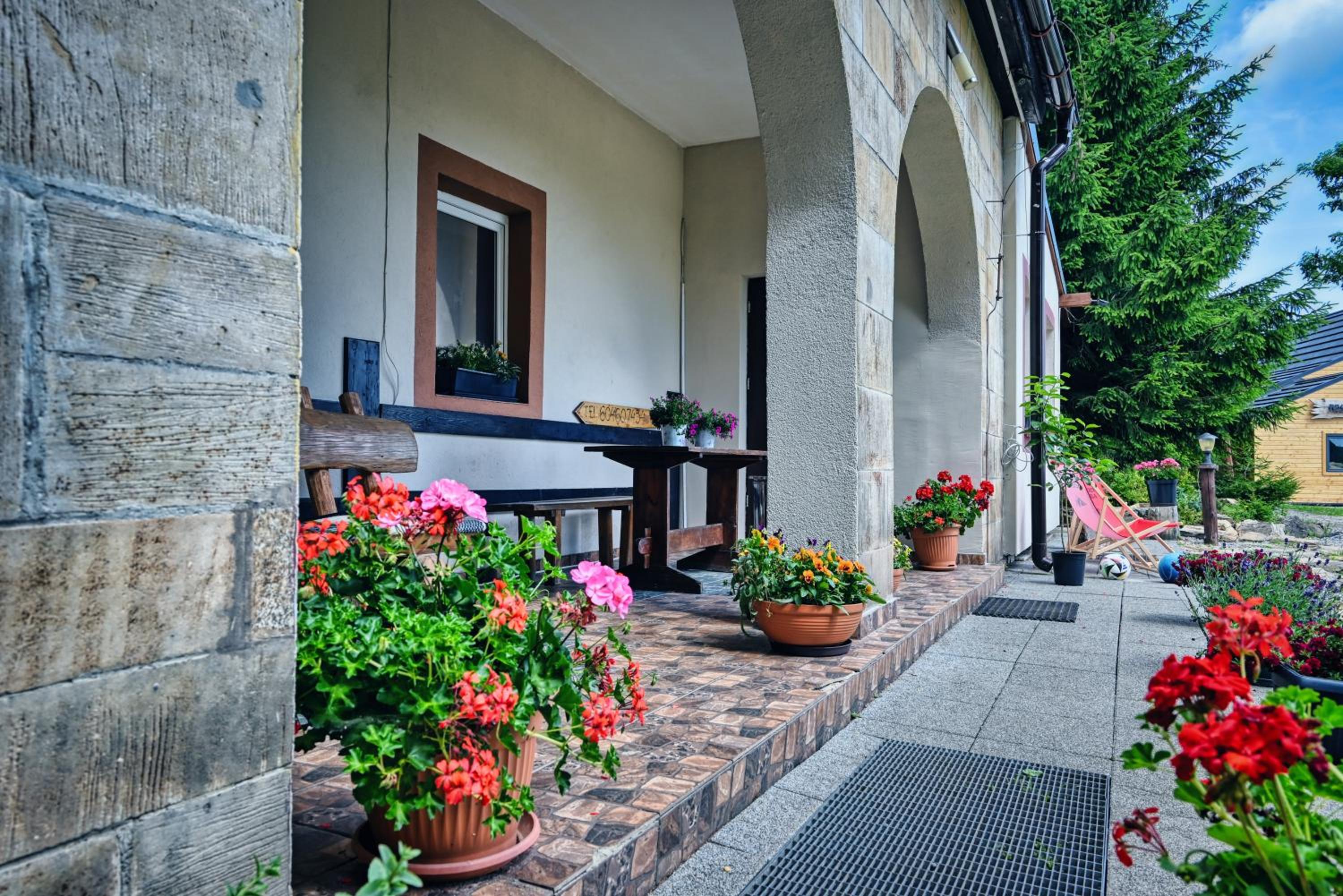 Photo 56