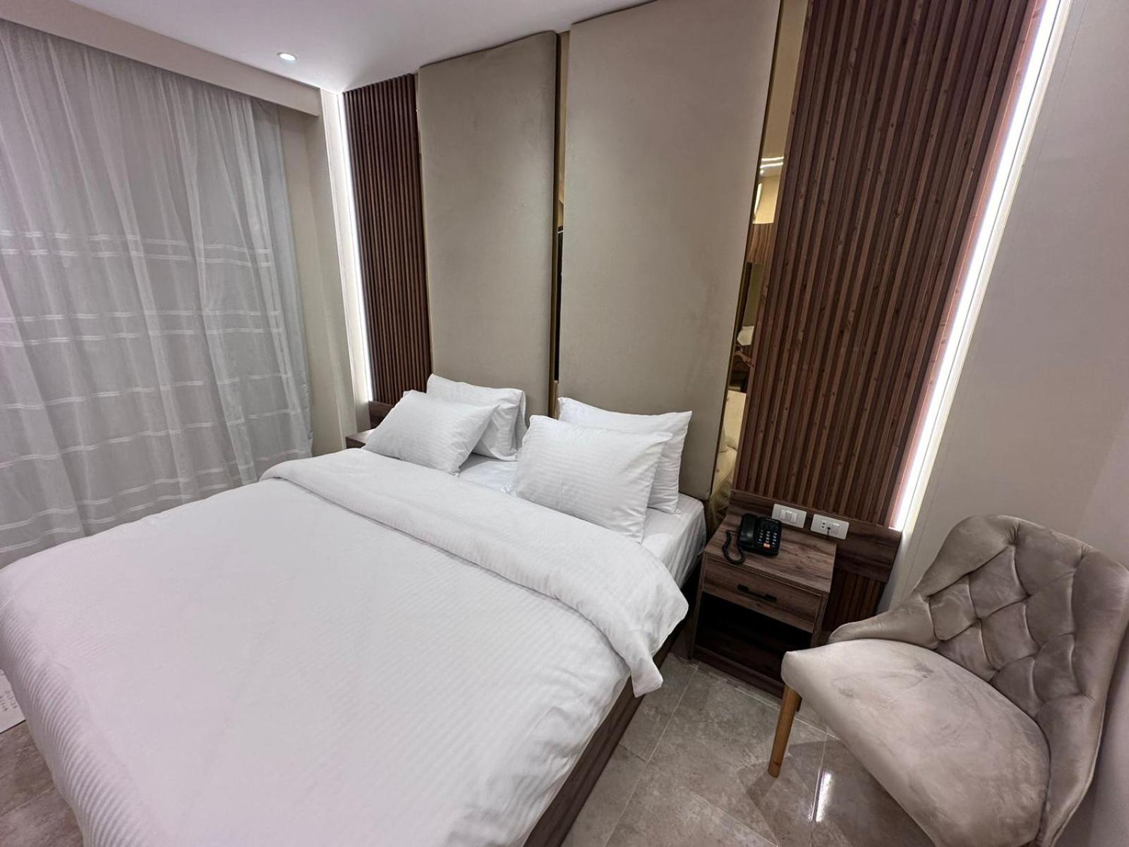 The Palace Pyramids Inn
