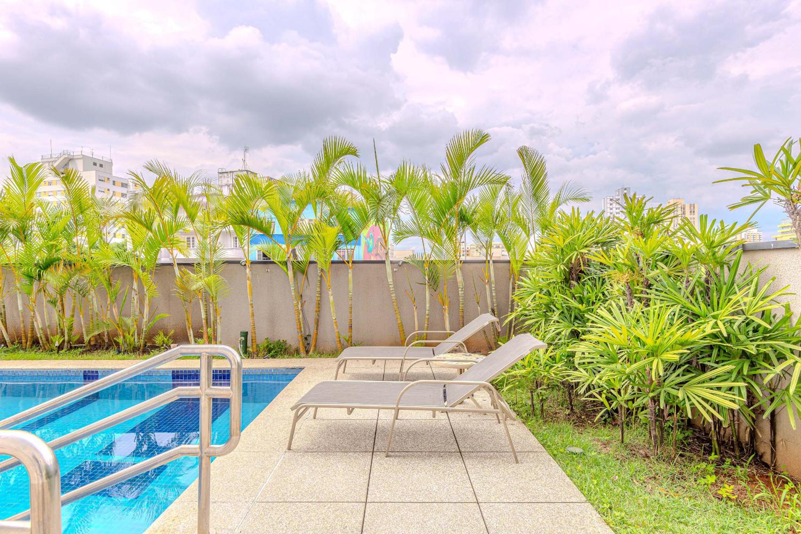 FLAT COMPLETO no METRÔ SANTA CECILIA com PISCINA - SAUNA - GARAGEM