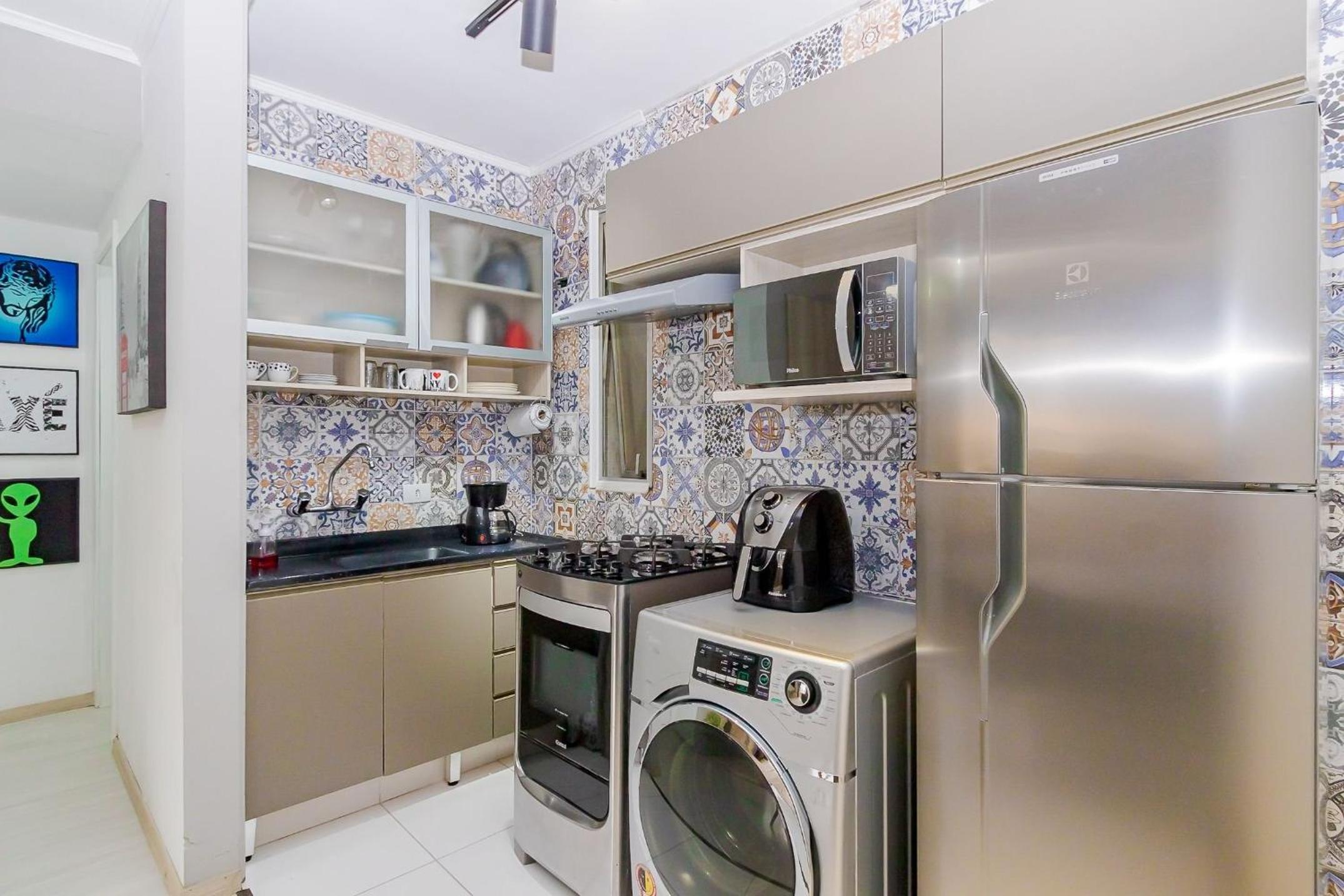 Ed St Thomas | No melhor local do centro de Curitiba | Gonzaga Stays