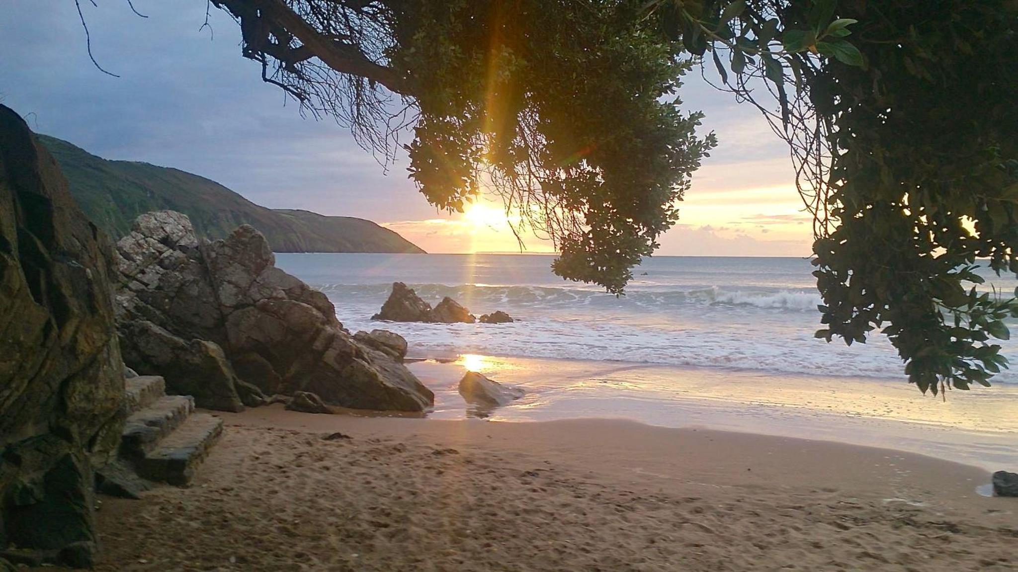 Putsborough Manor - 3 Self Catering Cottages Our Beach is dog friendly all year! On site Tennis & Play Area Paddock Spa baths Gas BBQs Private Gardens Supe view 4