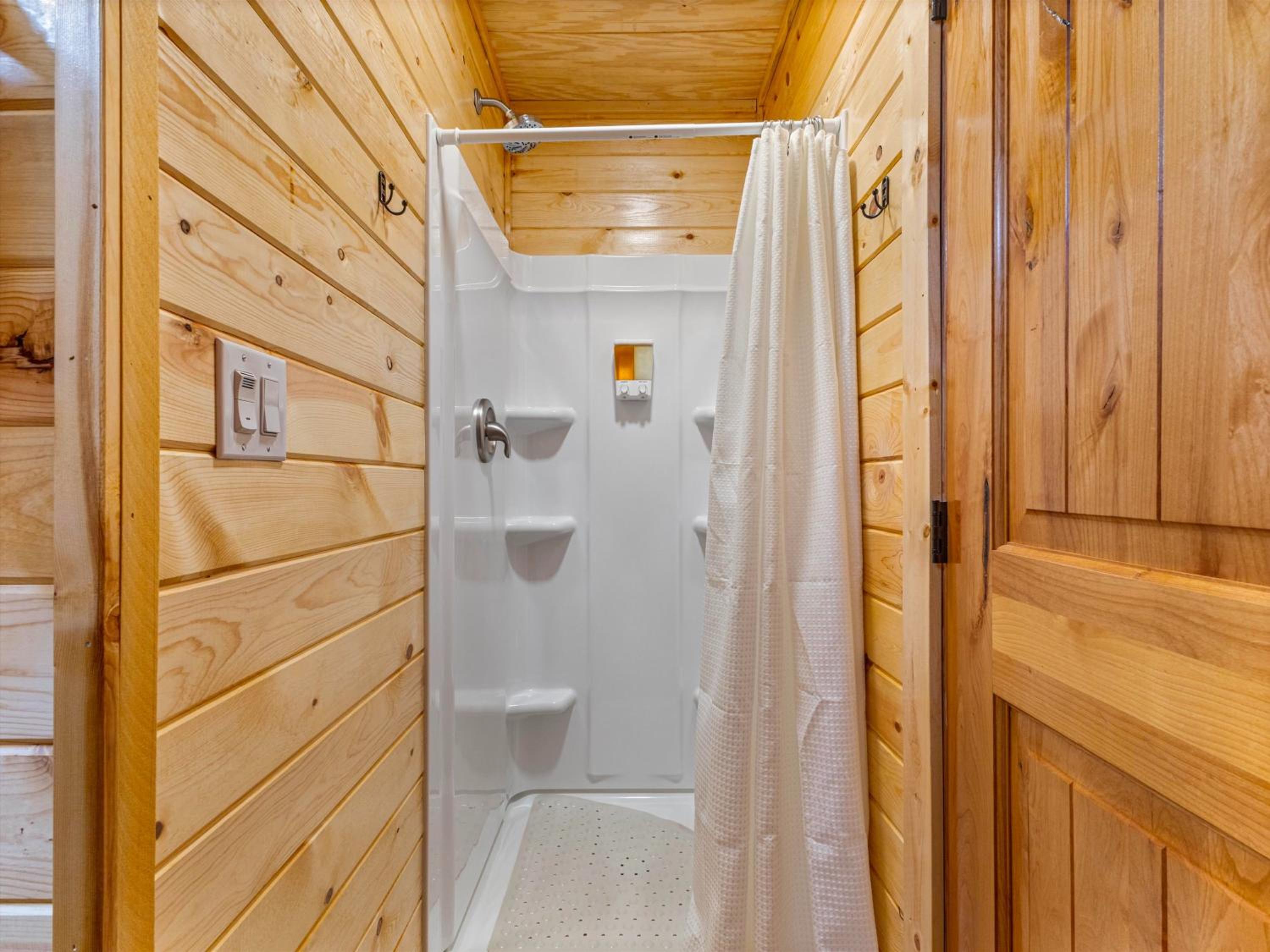 Yellowstone Treasure Retreat