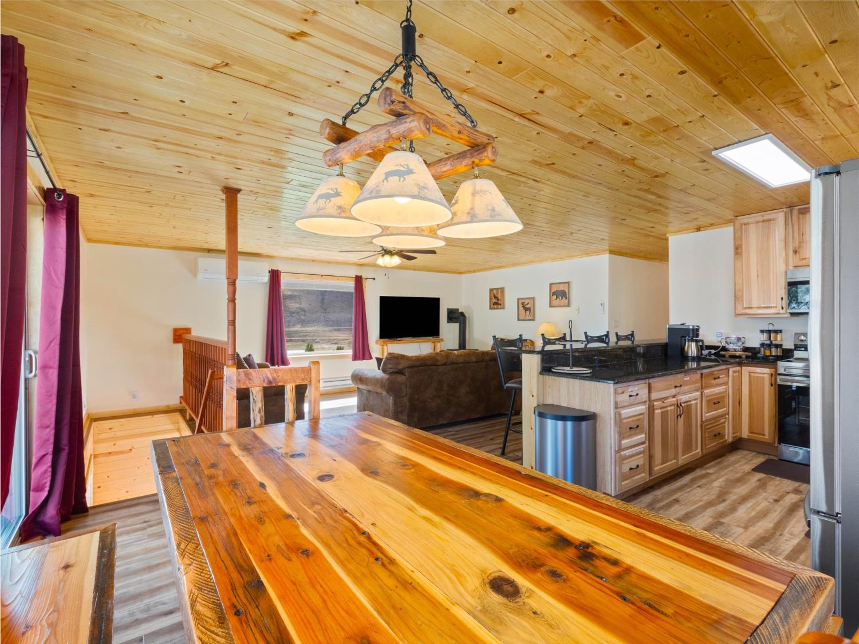 Yellowstone Treasure Retreat