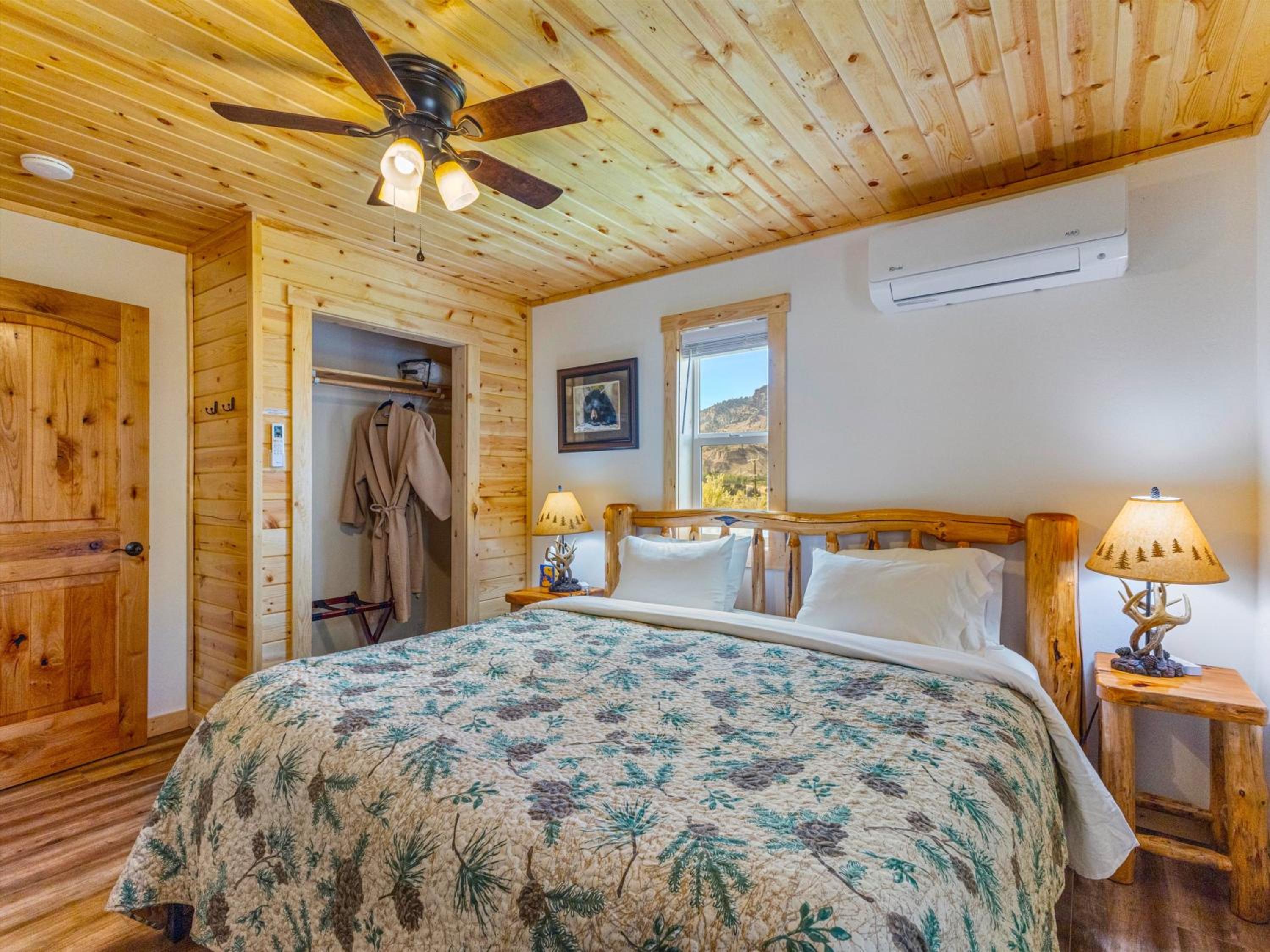Yellowstone Treasure Retreat