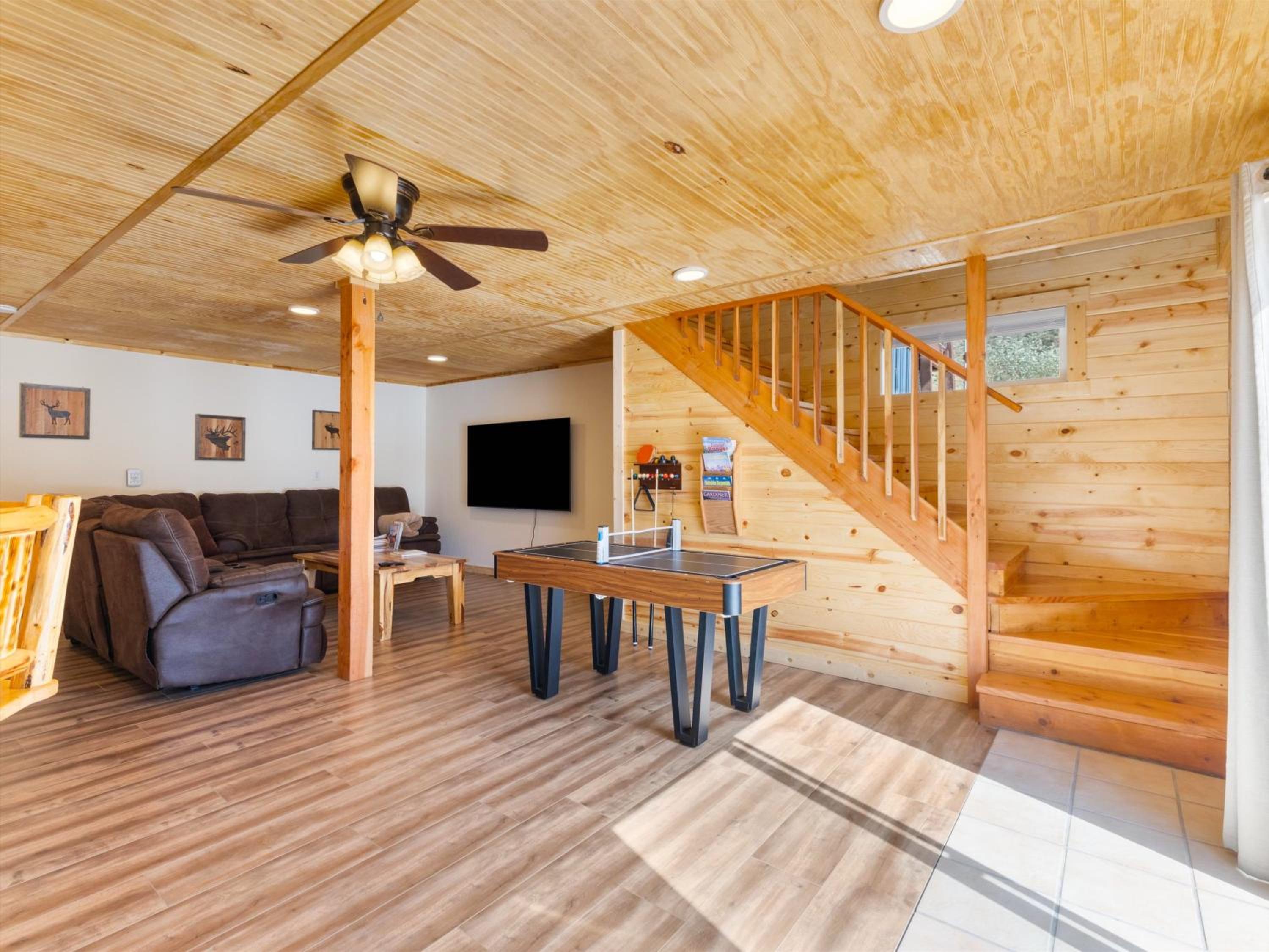 Yellowstone Treasure Retreat
