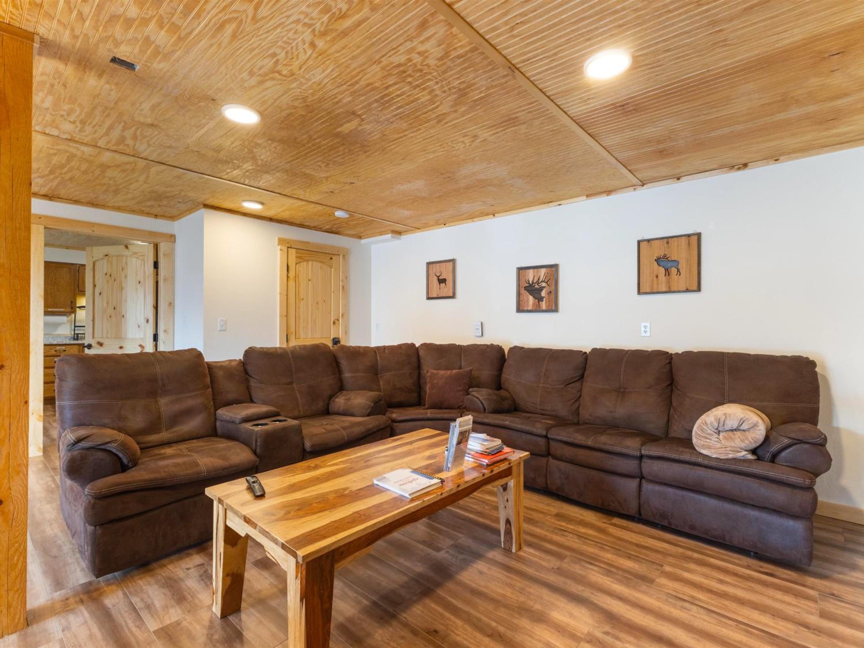 Yellowstone Treasure Retreat