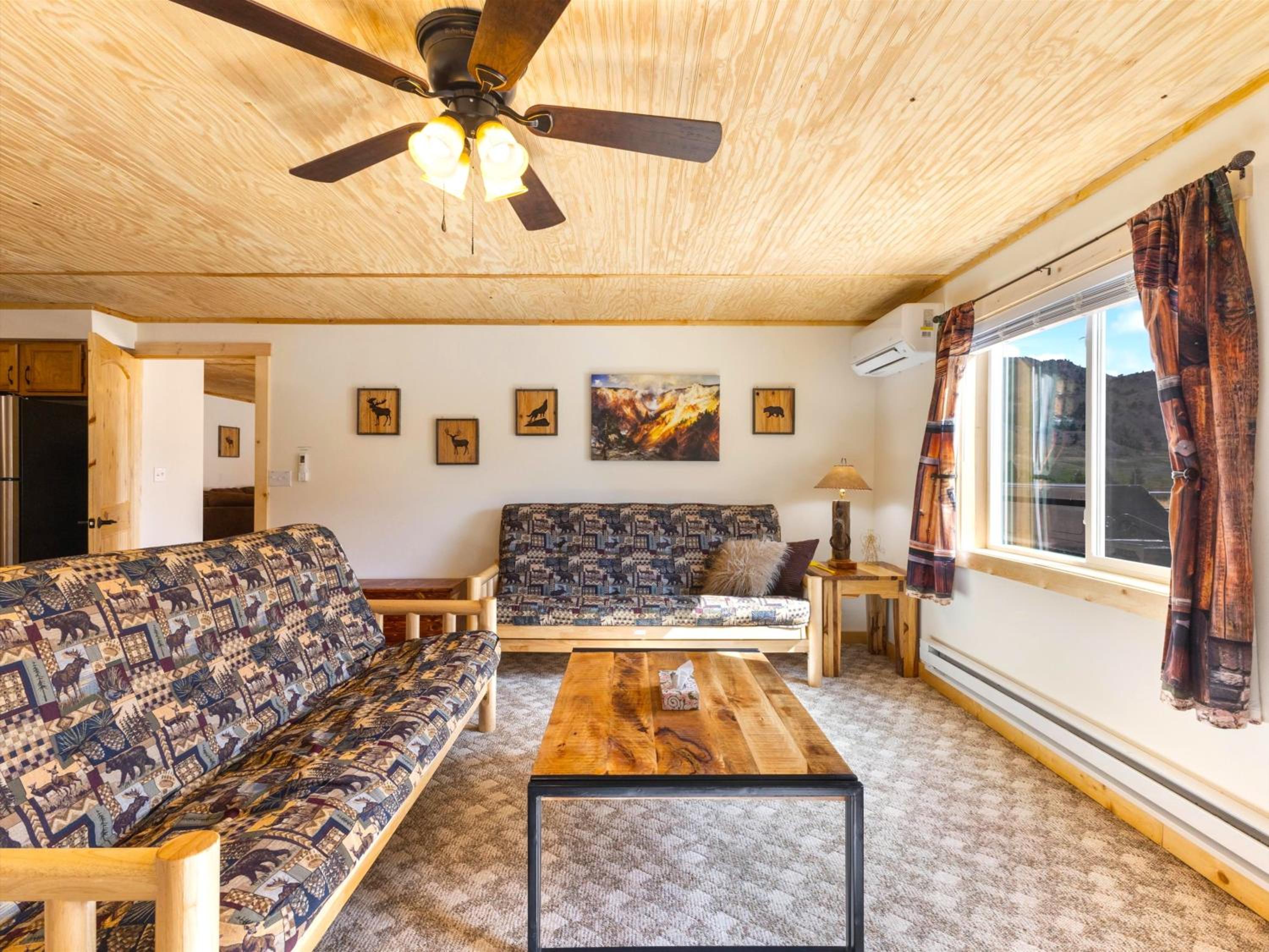 Yellowstone Treasure Retreat