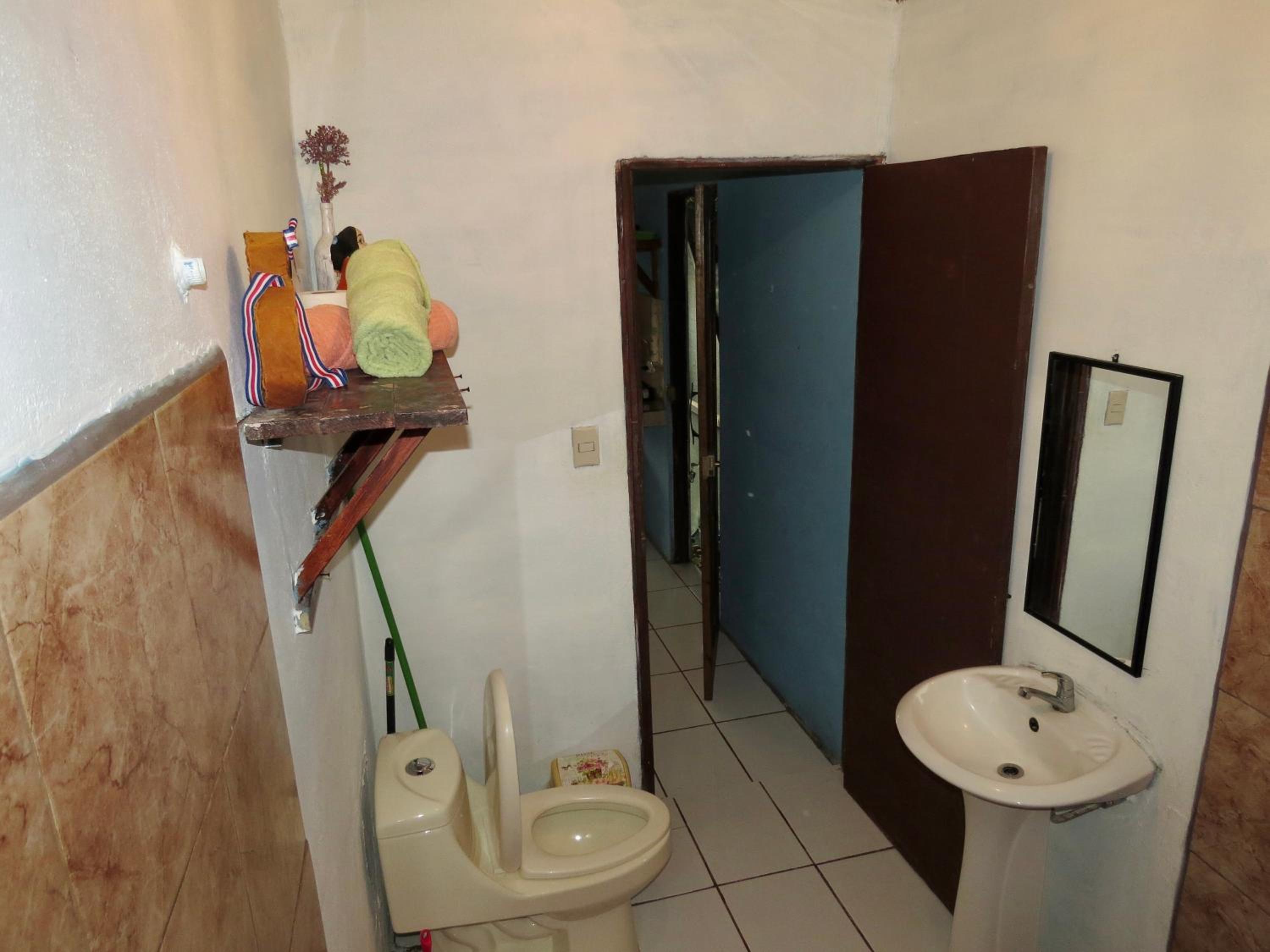 Rose House Manuel Antonio