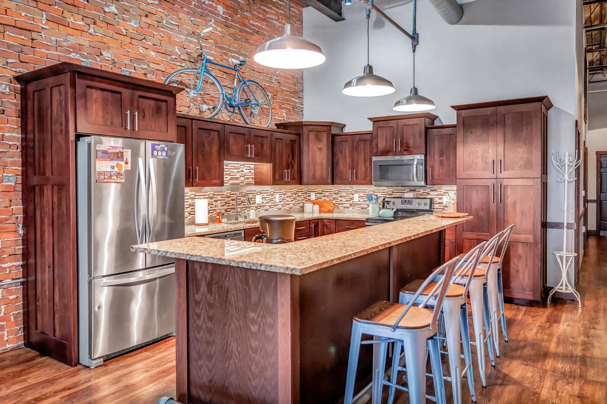 4br Downtown La Crosse Walk Everywhere! view 4