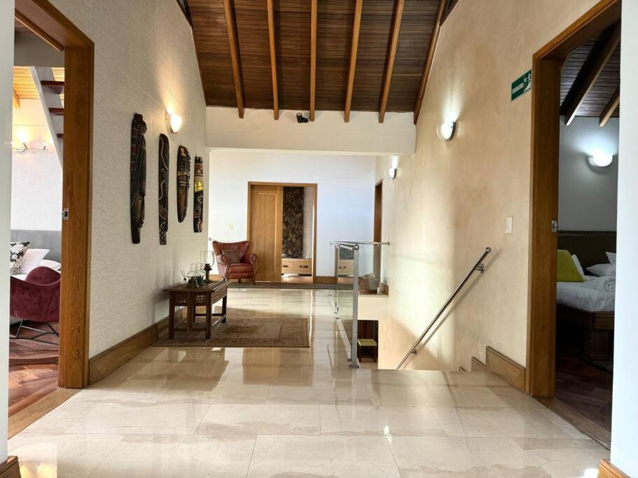 Medellin Mansion 680 m2 with pool and steam room