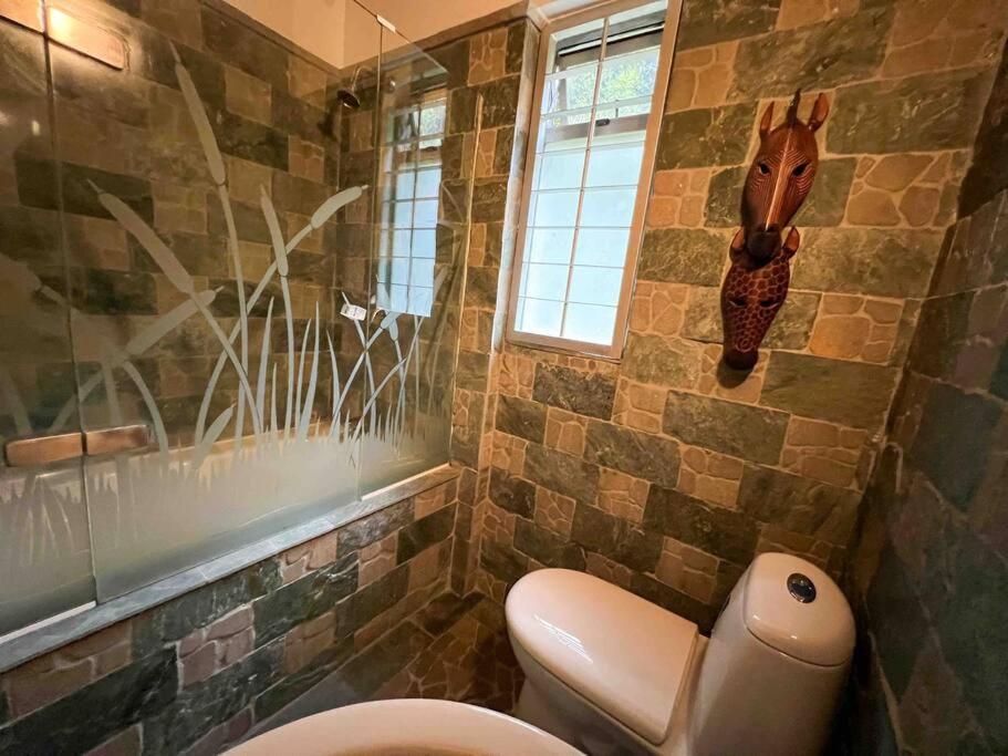 Medellin Mansion 680 m2 with pool and steam room