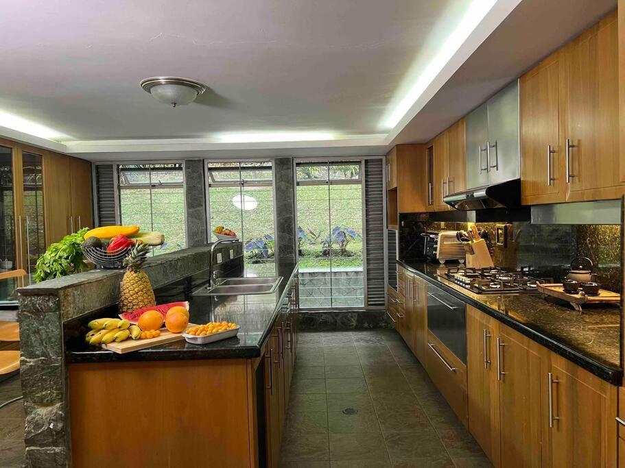 Medellin Mansion 680 m2 with pool and steam room