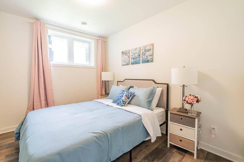 Modern Apt, Free Parking and Best Family Travel