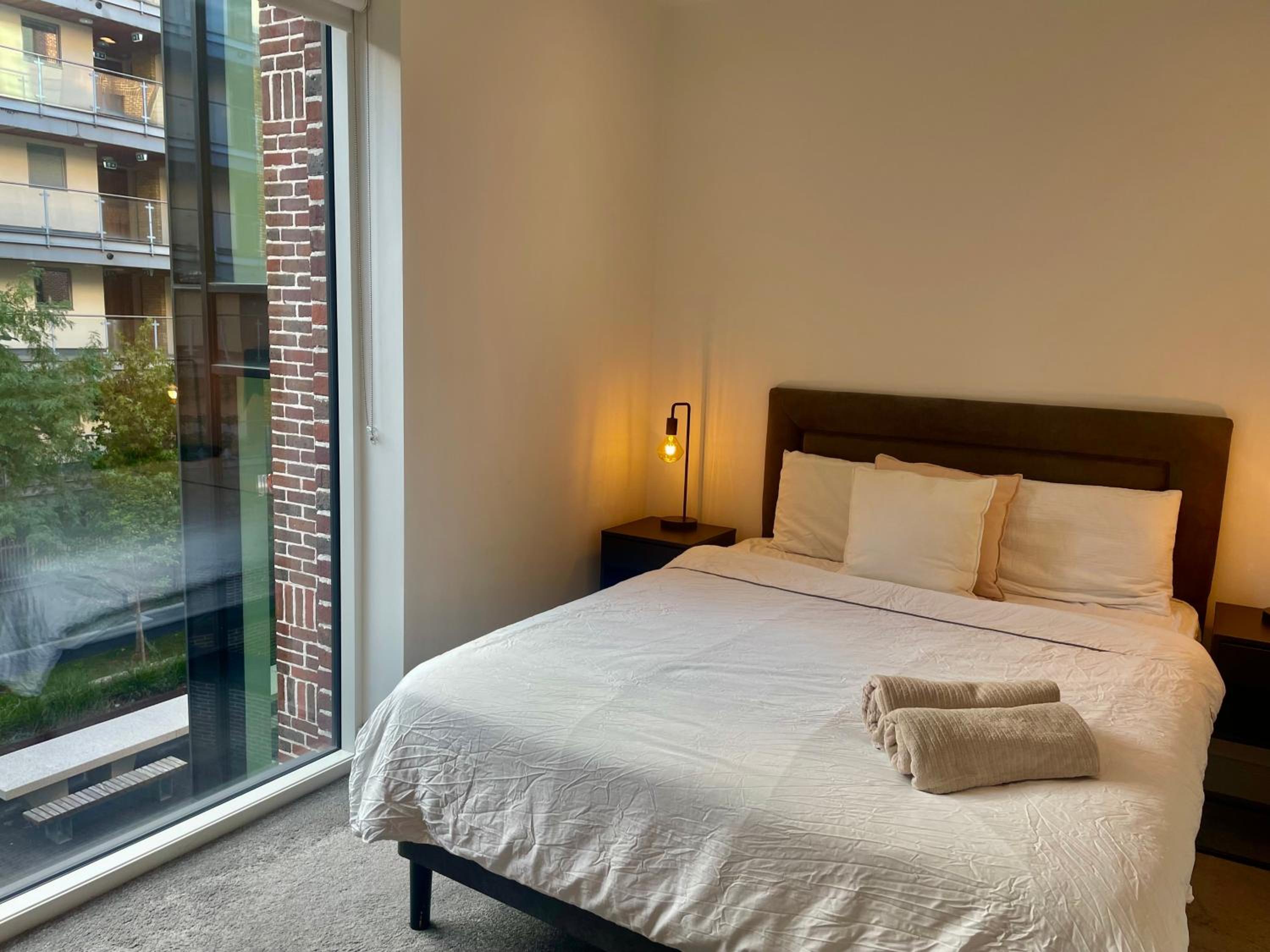 Modern Ensuite Double Bedroom