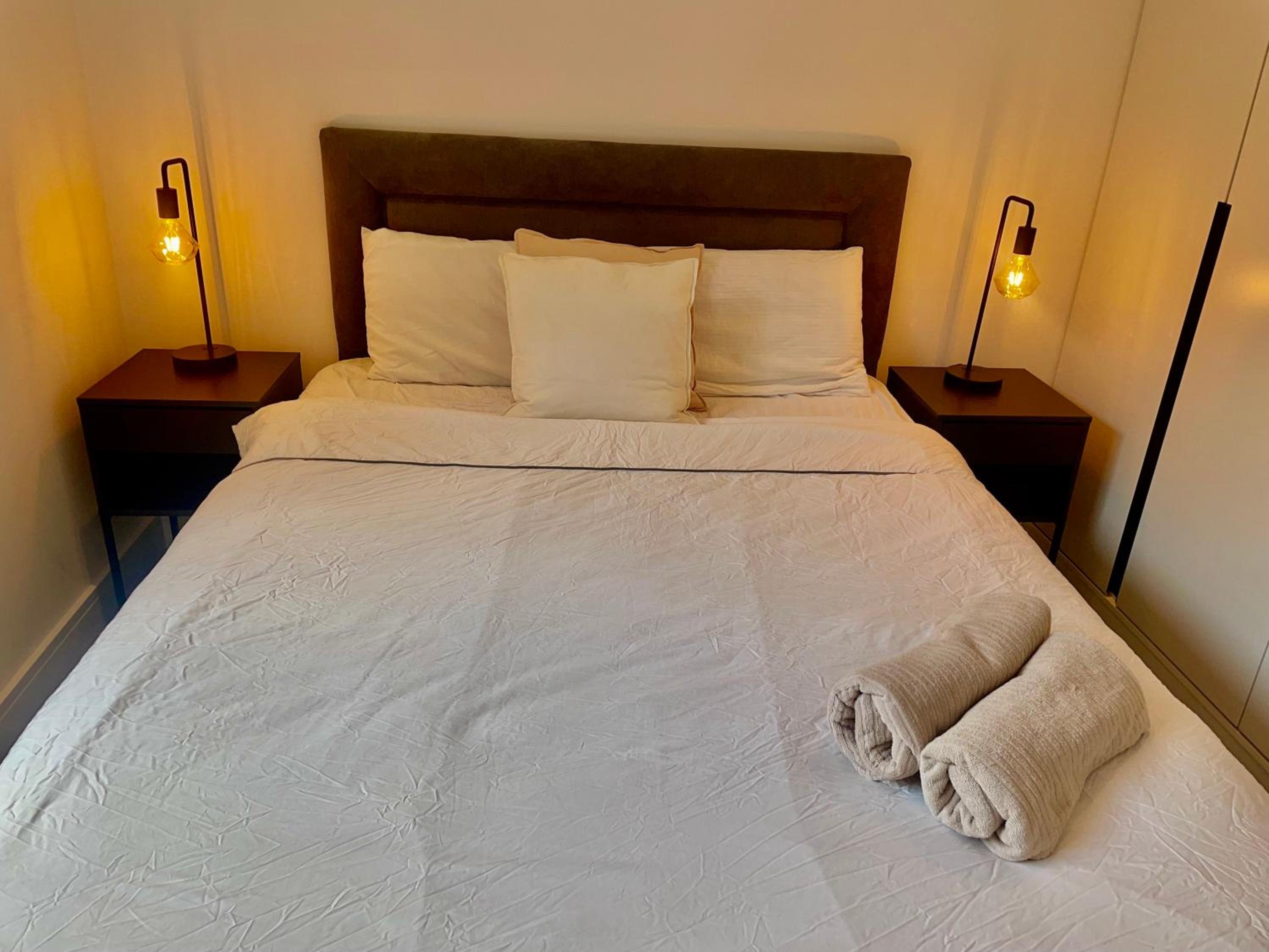 Modern Ensuite Double Bedroom