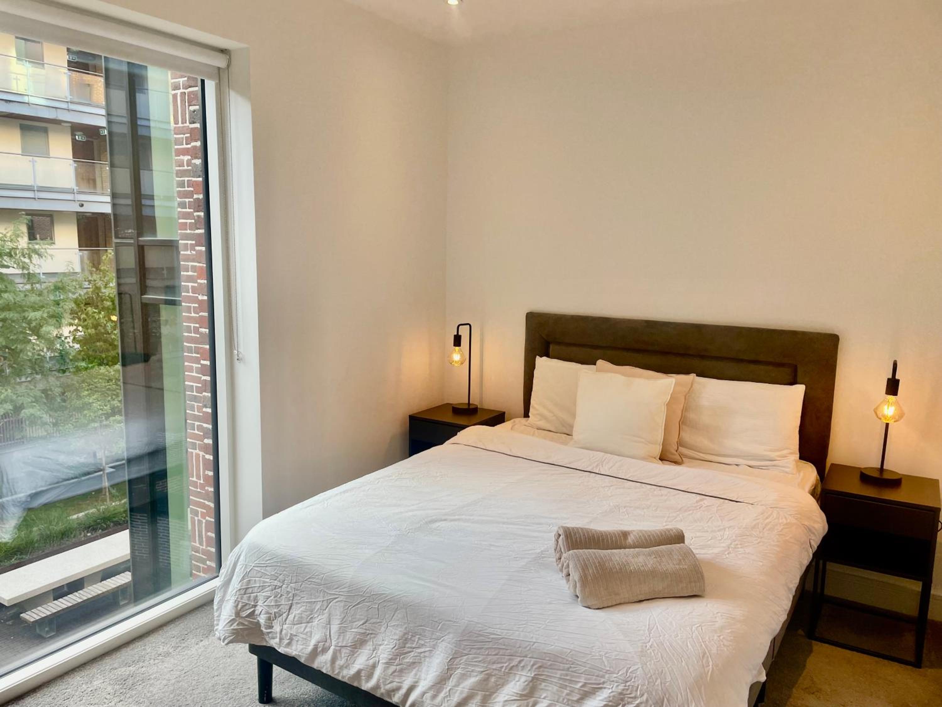 Modern Ensuite Double Bedroom