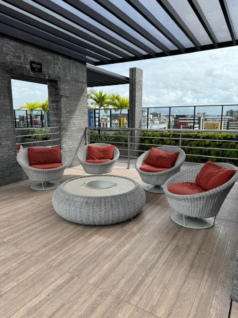 Loft 418 pertinho do mar na Ponta Verde