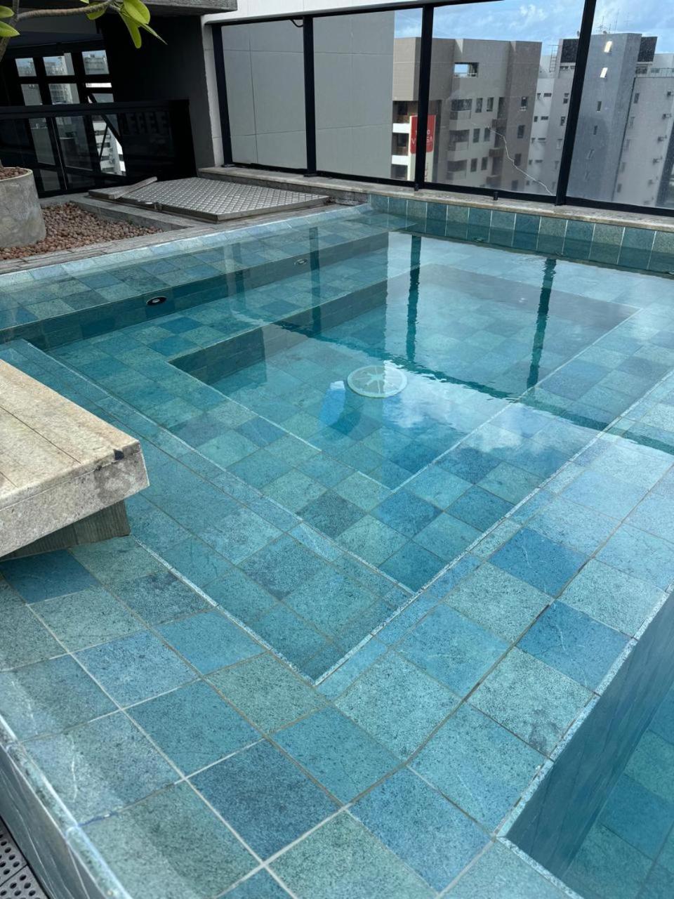 Loft 418 pertinho do mar na Ponta Verde