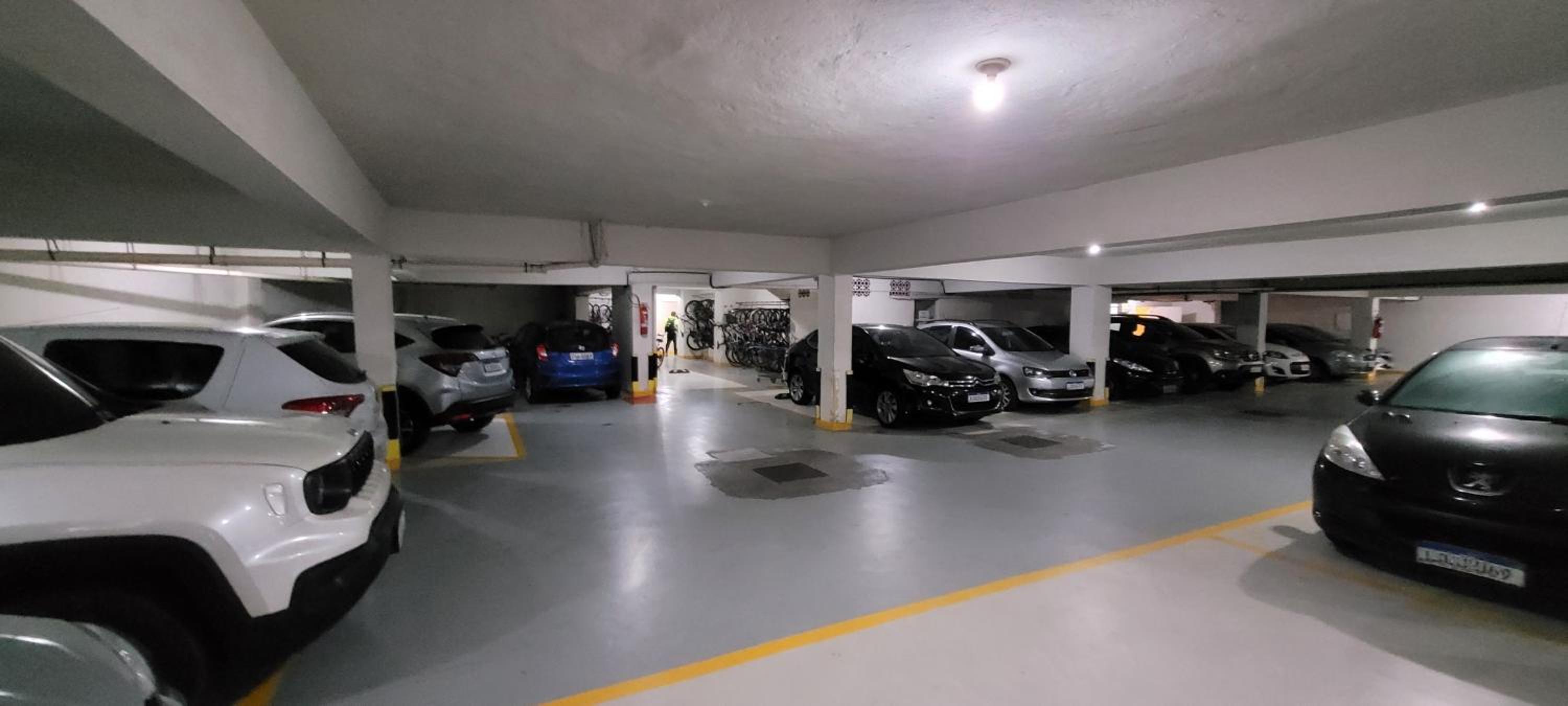 2 Quartos, Estacionamento, Academia AC40-1003