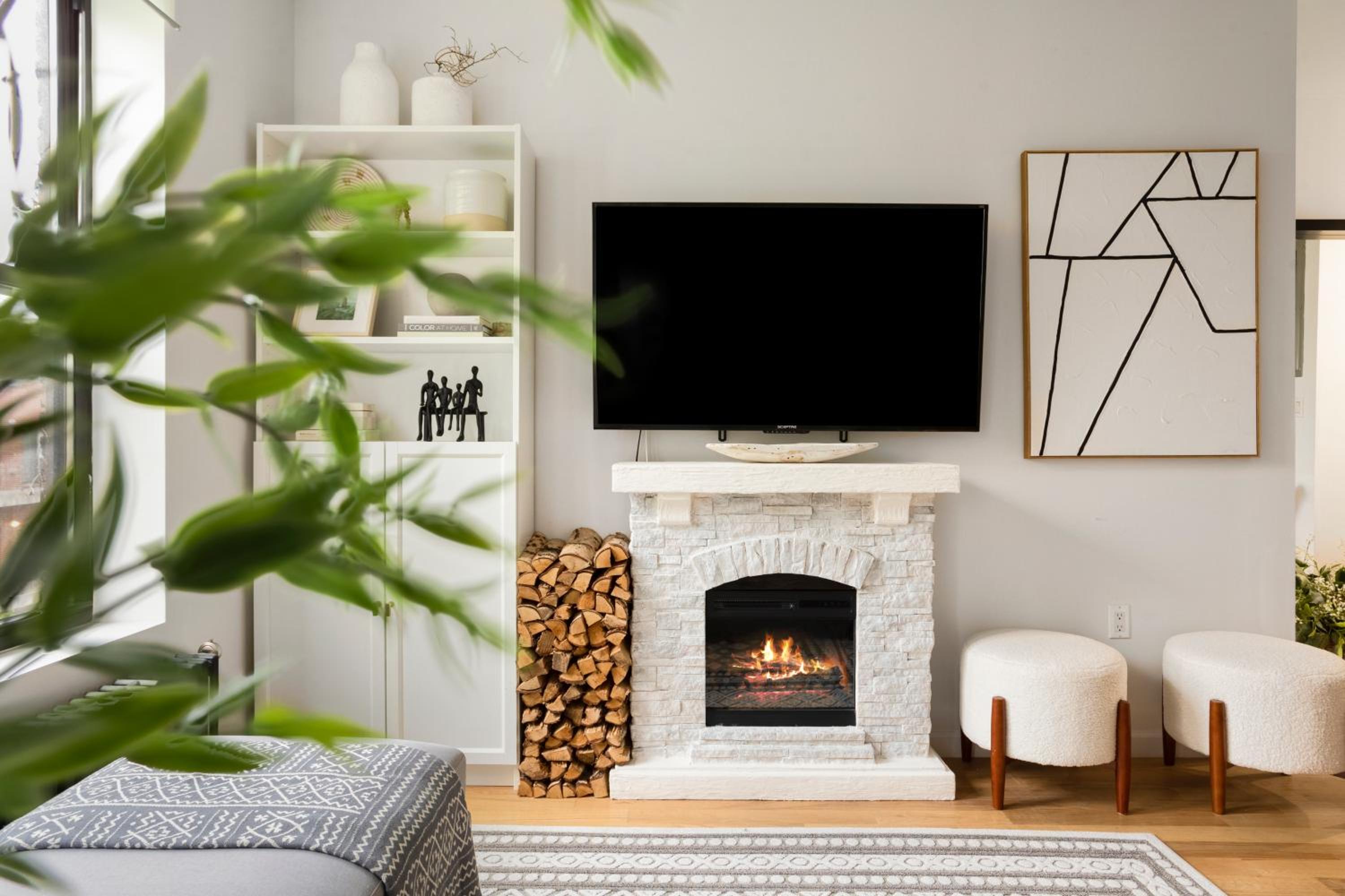 Bright Designer Cottage in Historic Harlem, 20 Minutes from Times Square!